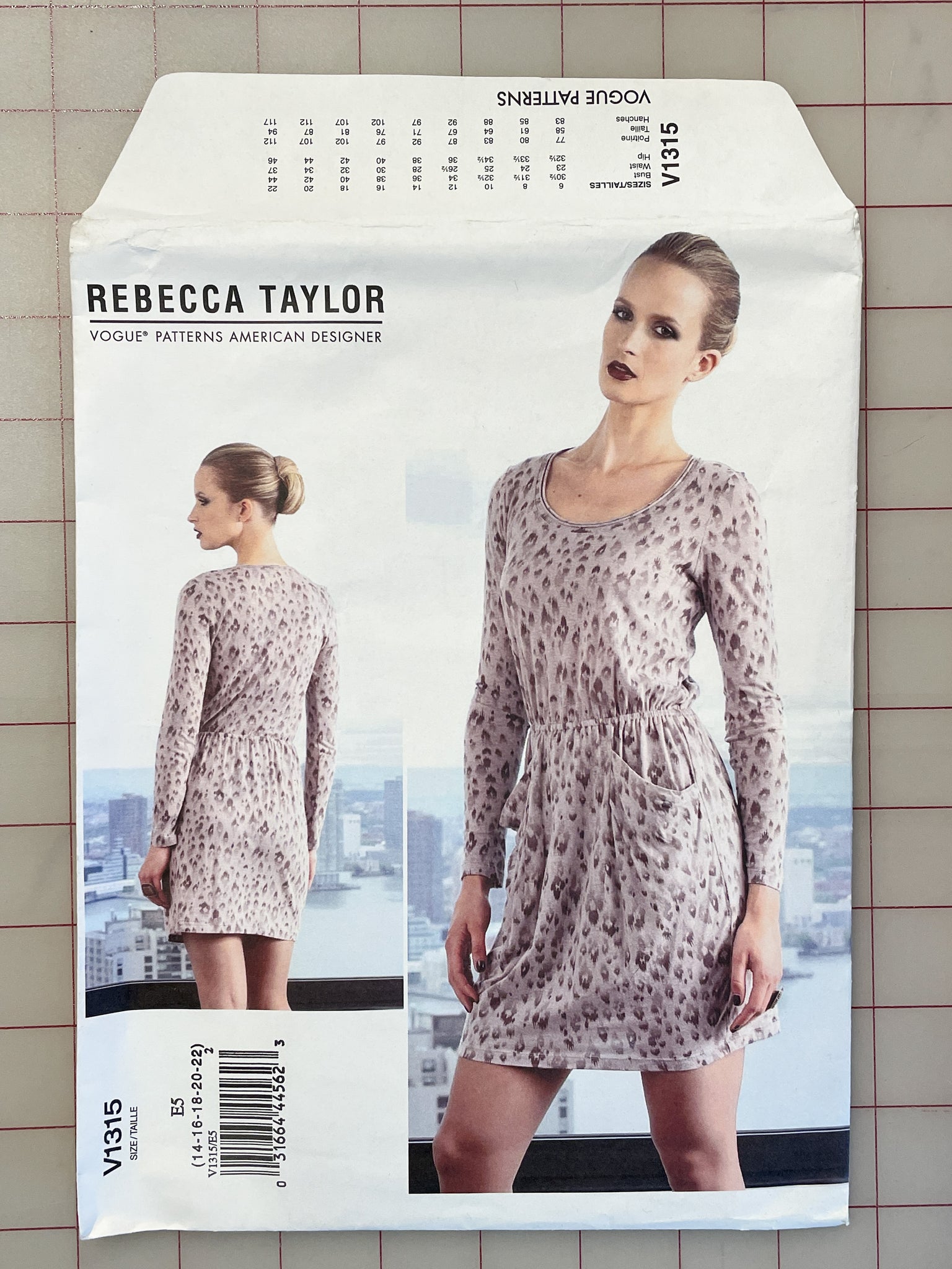 SALE 2012 Vogue 1315 Pattern - Dress FACTORY FOLDED