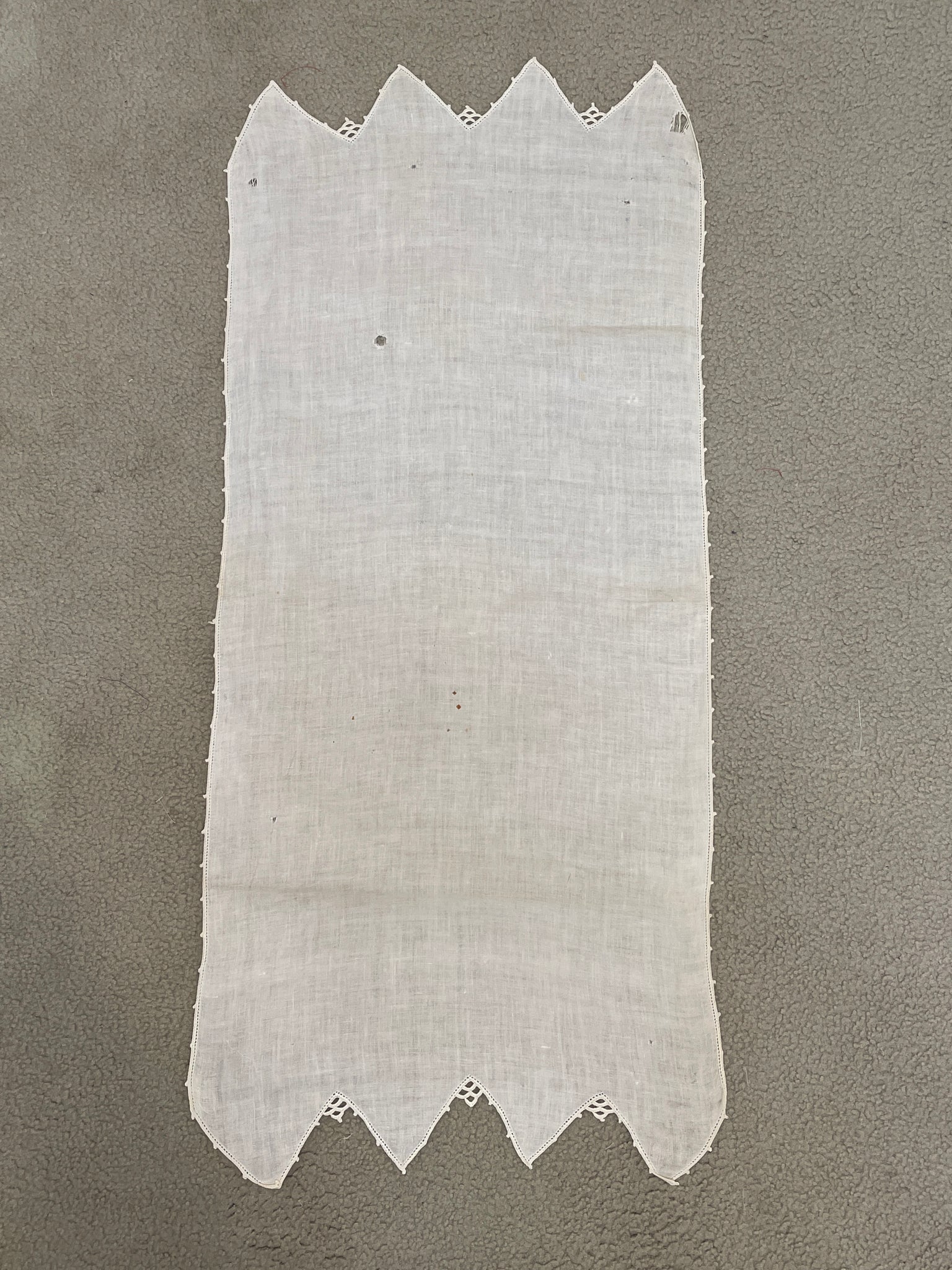 SALE Table Runner Vintage Linen - White with Crocheted Edges