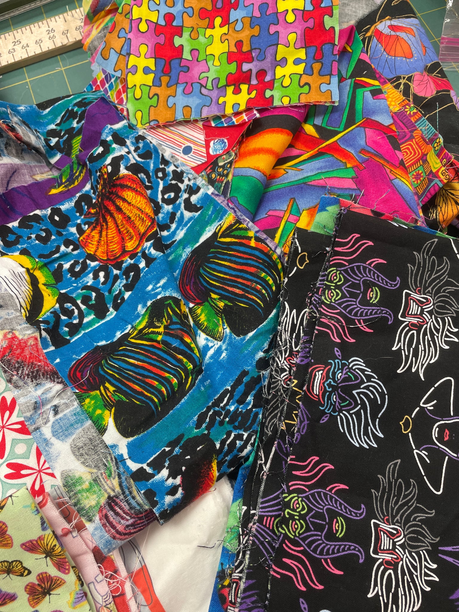 Cotton Batik Scrap Remnant Bundle - Multicolored Prints 1 POUND