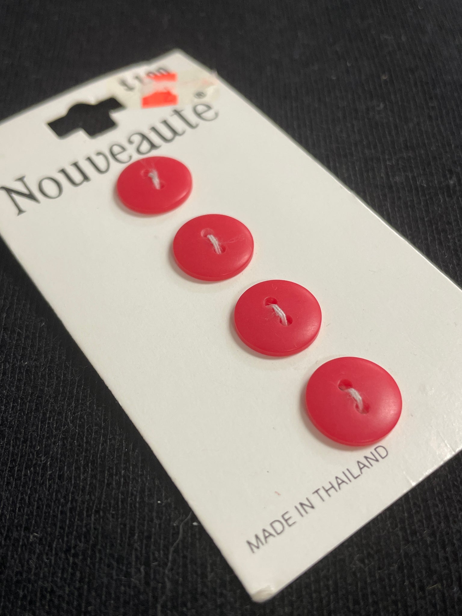 Buttons Plastic Set of 4 - Matte Red