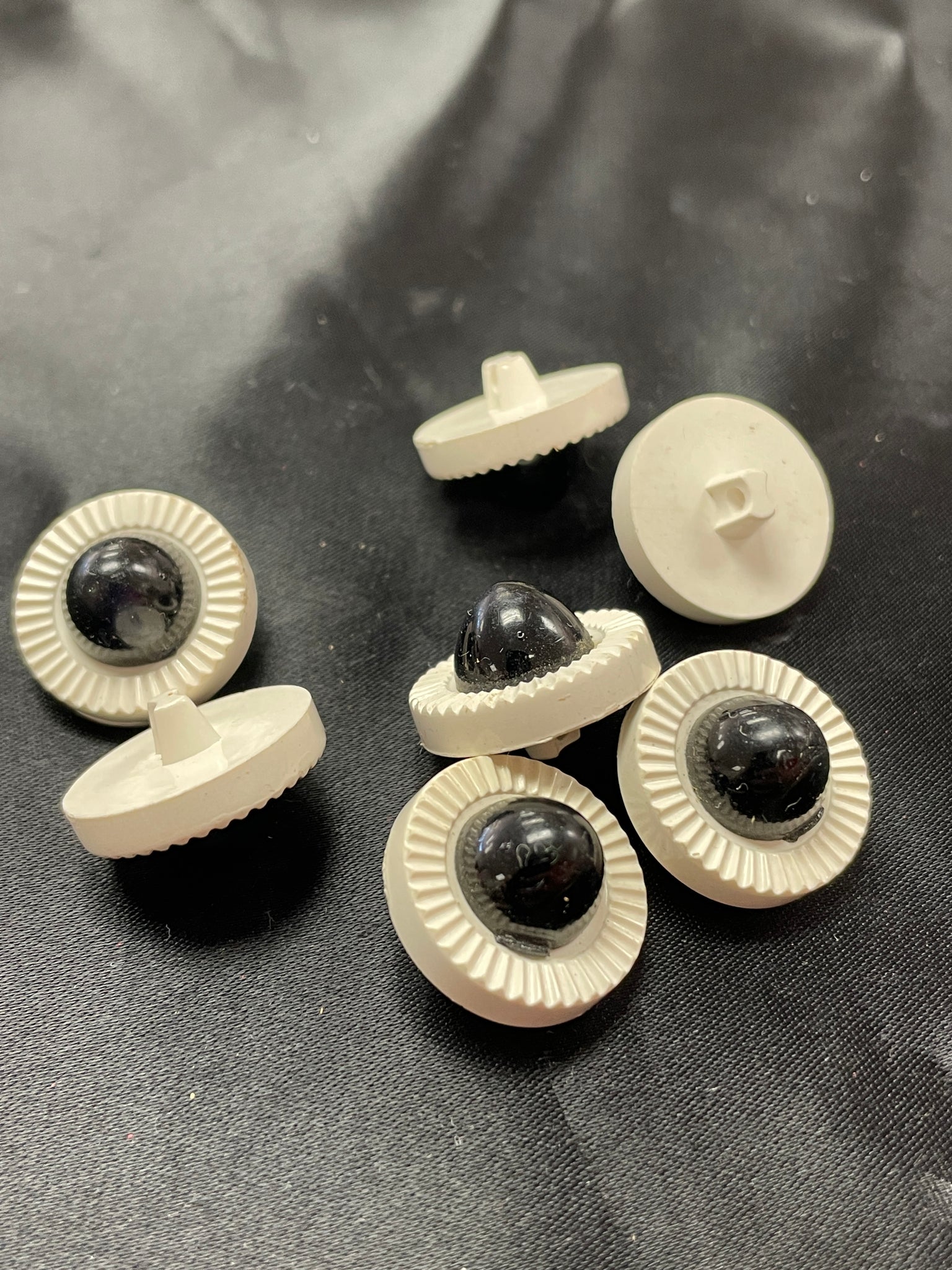 Button Set of 7 Plastic Vintage - White with Black Center