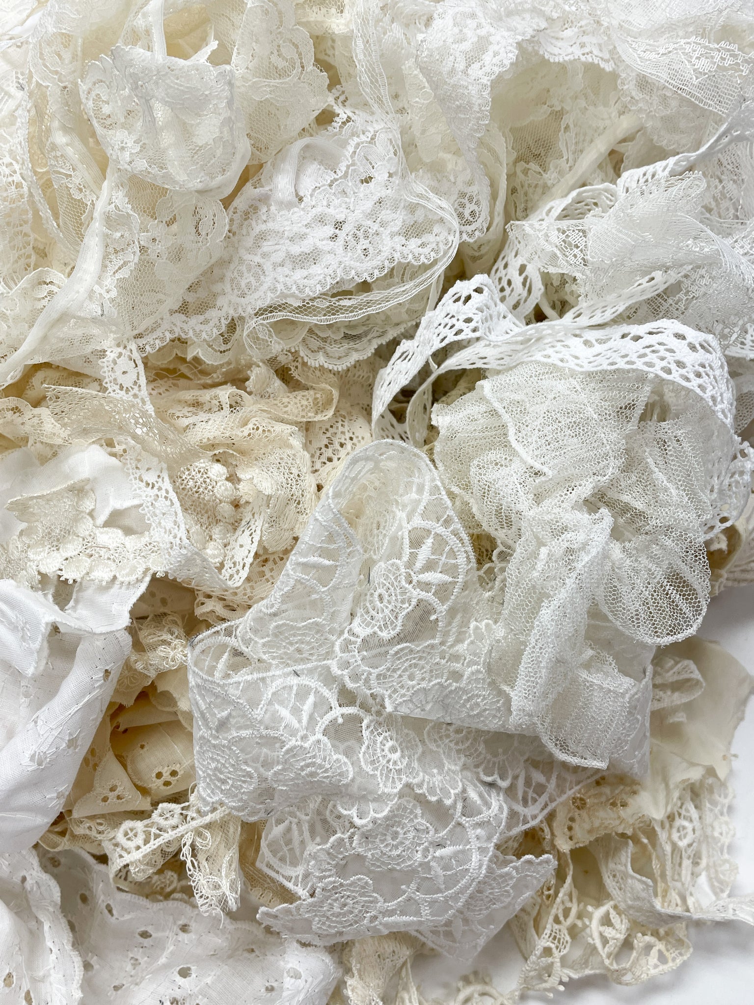 Remnant Bundle Mystery Lace Trims Scraps - Whites and Off Whites 1 POUND