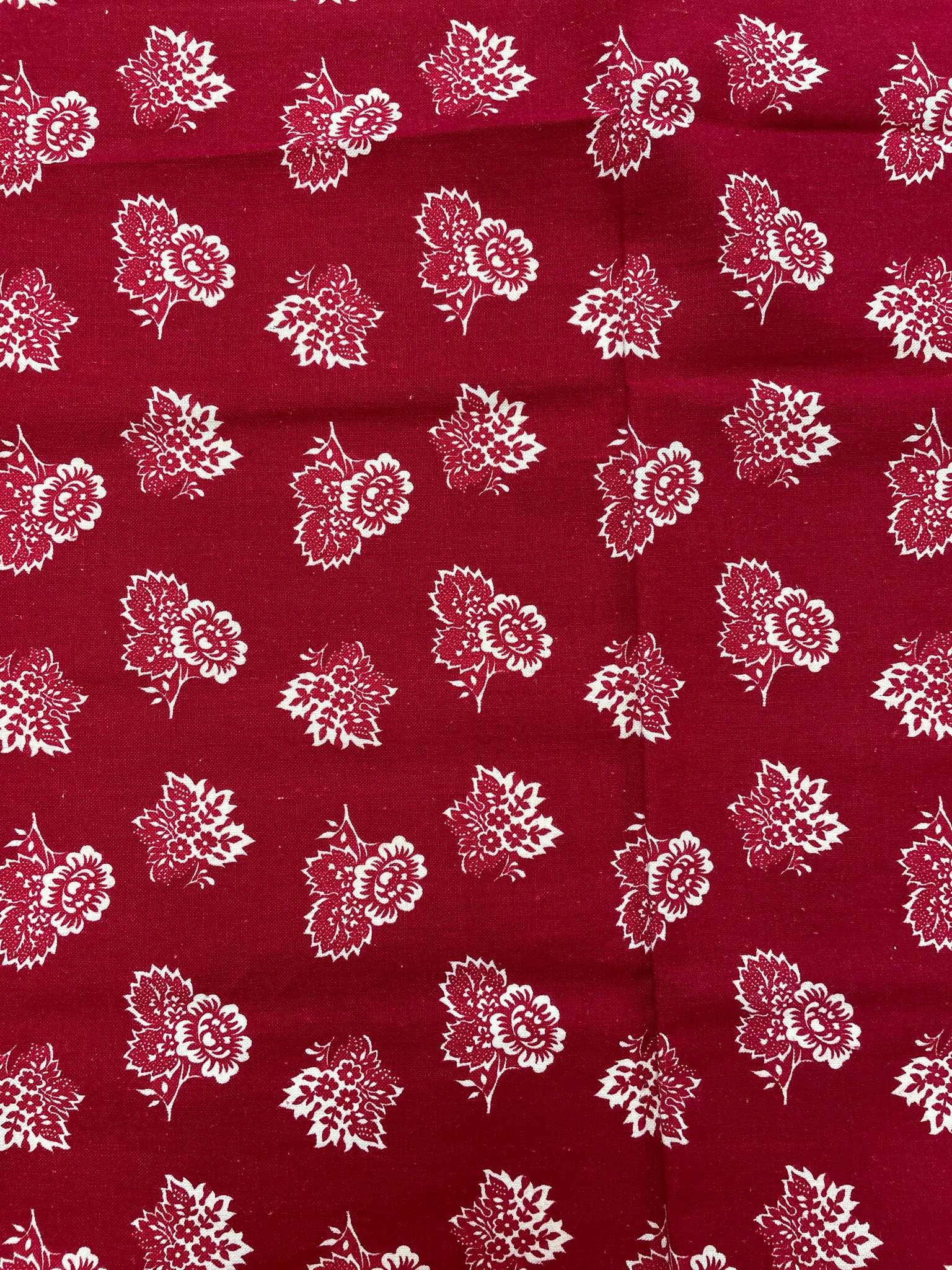 2 5/8 YD Cotton Kettle Cloth - Red with White Flowers