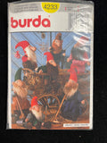 Burda 4233 Sewing Pattern - Dwarf Dolls