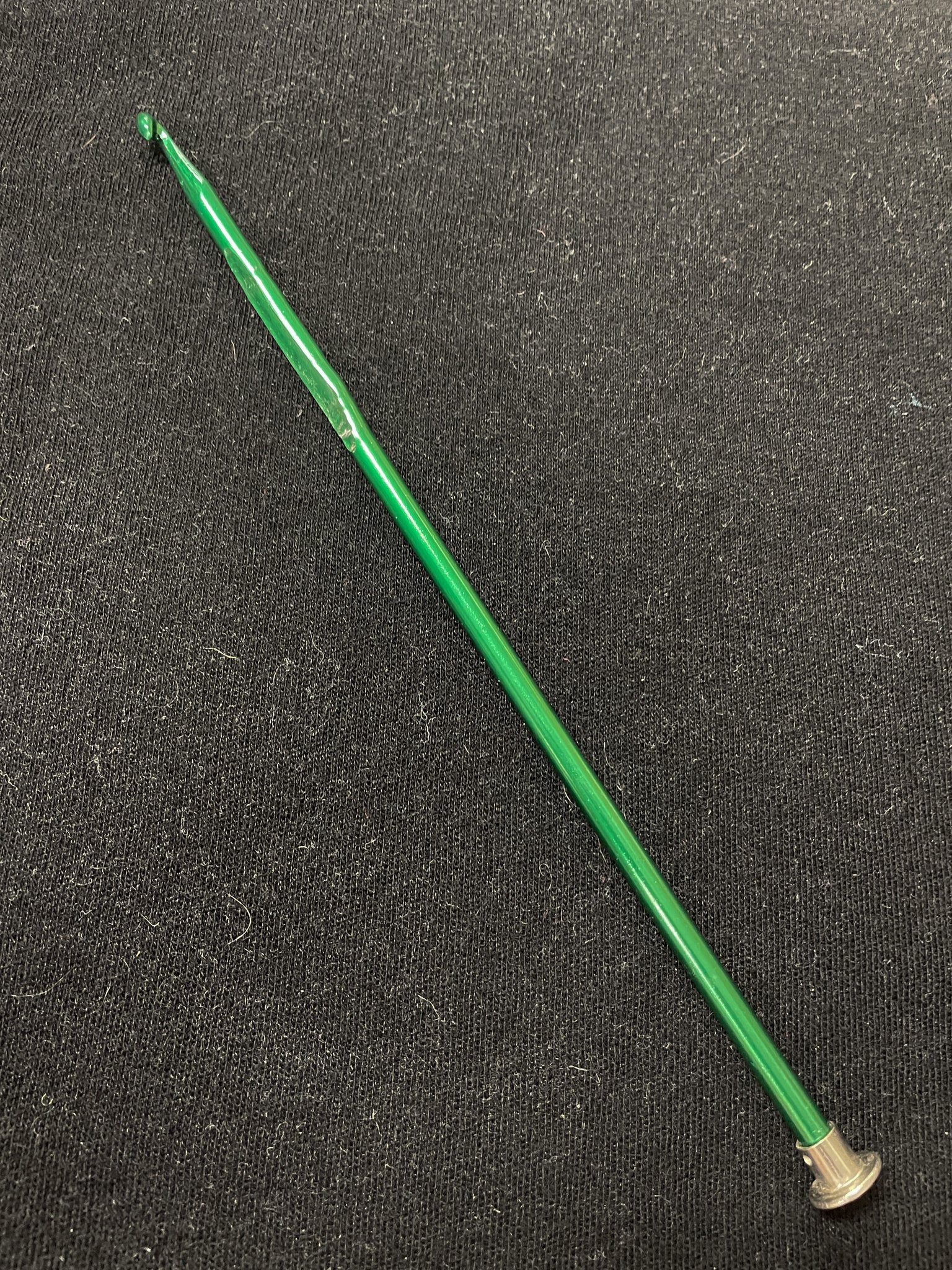 Tunisian Crochet Hook Size I - Green Aluminum