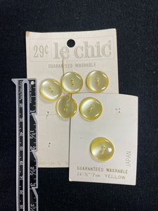 Button Plastic Set of 6 Vintage - Pearlescent Yellow
