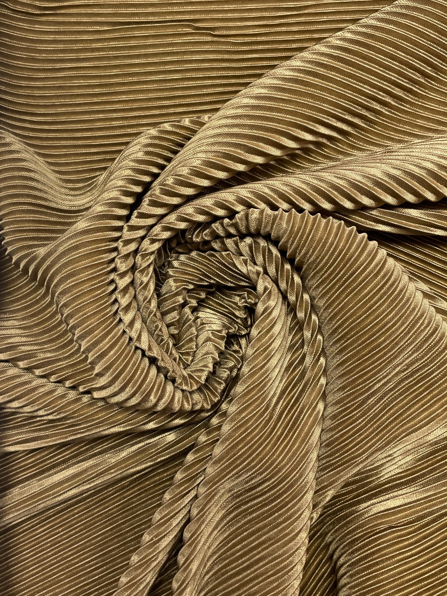 Nylon Plisse Pleated Knit Vintage - Tan/ Non Metallic Brass