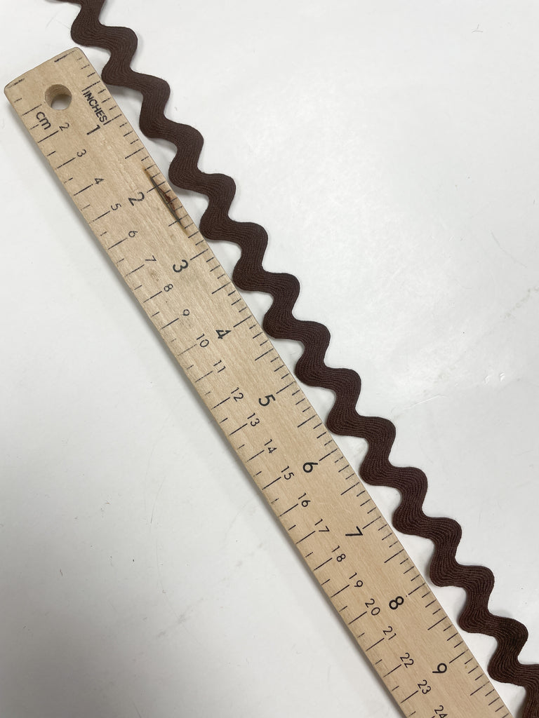 SALE 6 YD Cotton Rick Rack - Dark Brown – Lucky DeLuxe Fabrics