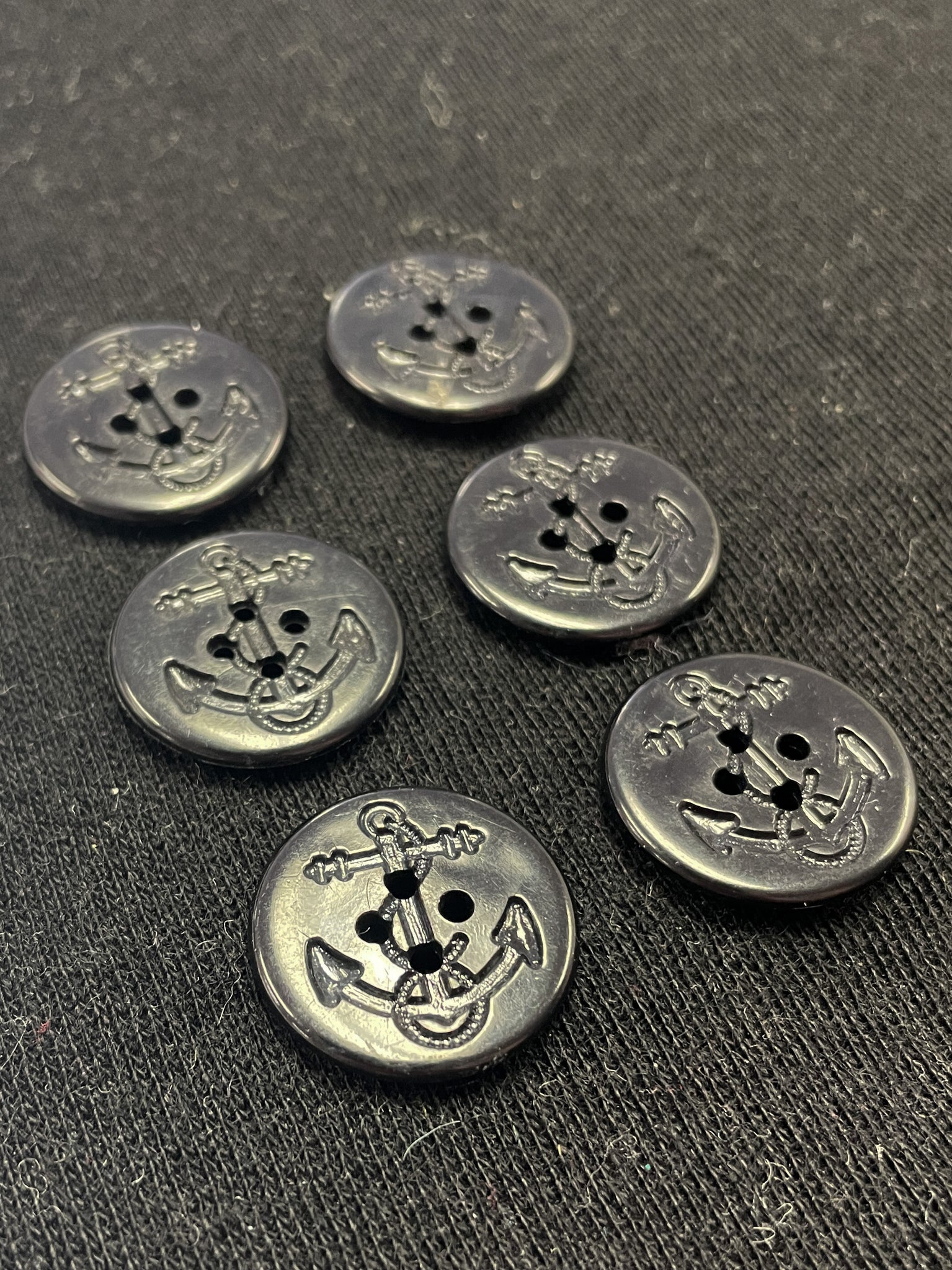 Button Plastic Set of 6 - 7/8" Black with Anchors