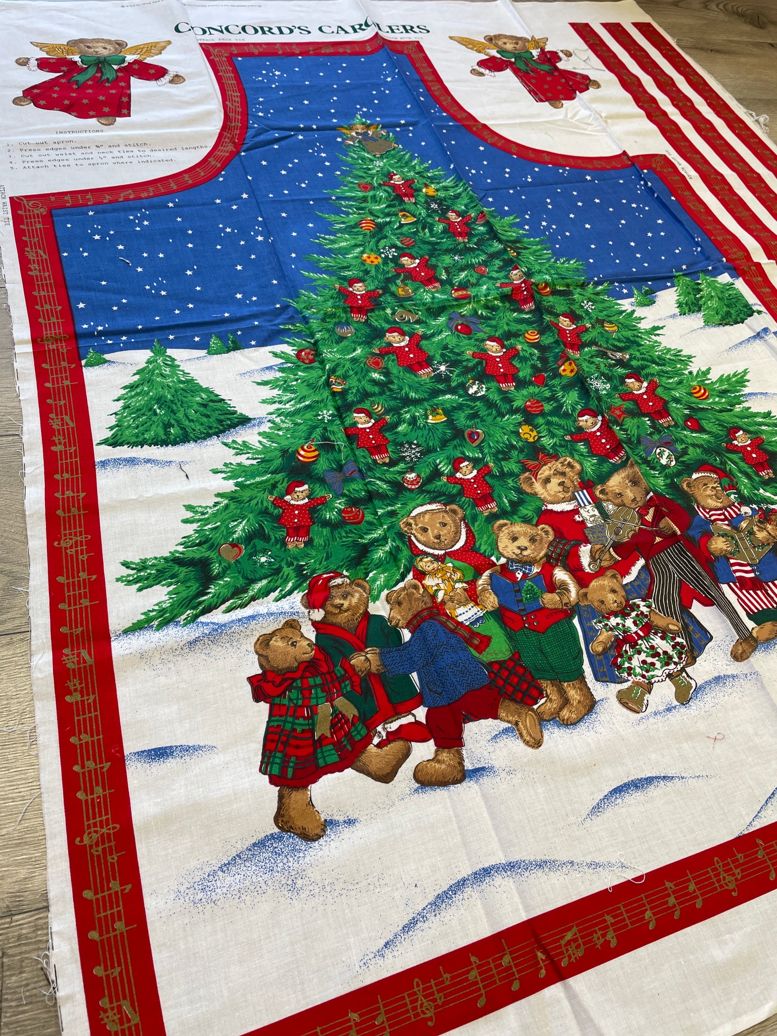 1 YD Quilting Cotton Christmas Apron Panel -"Concord's Carolers"
