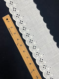 Cotton/Poly Scalloped Eyelet Trim Vintage - Off White