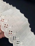 Cotton/Poly Scalloped Eyelet Trim Vintage - Off White