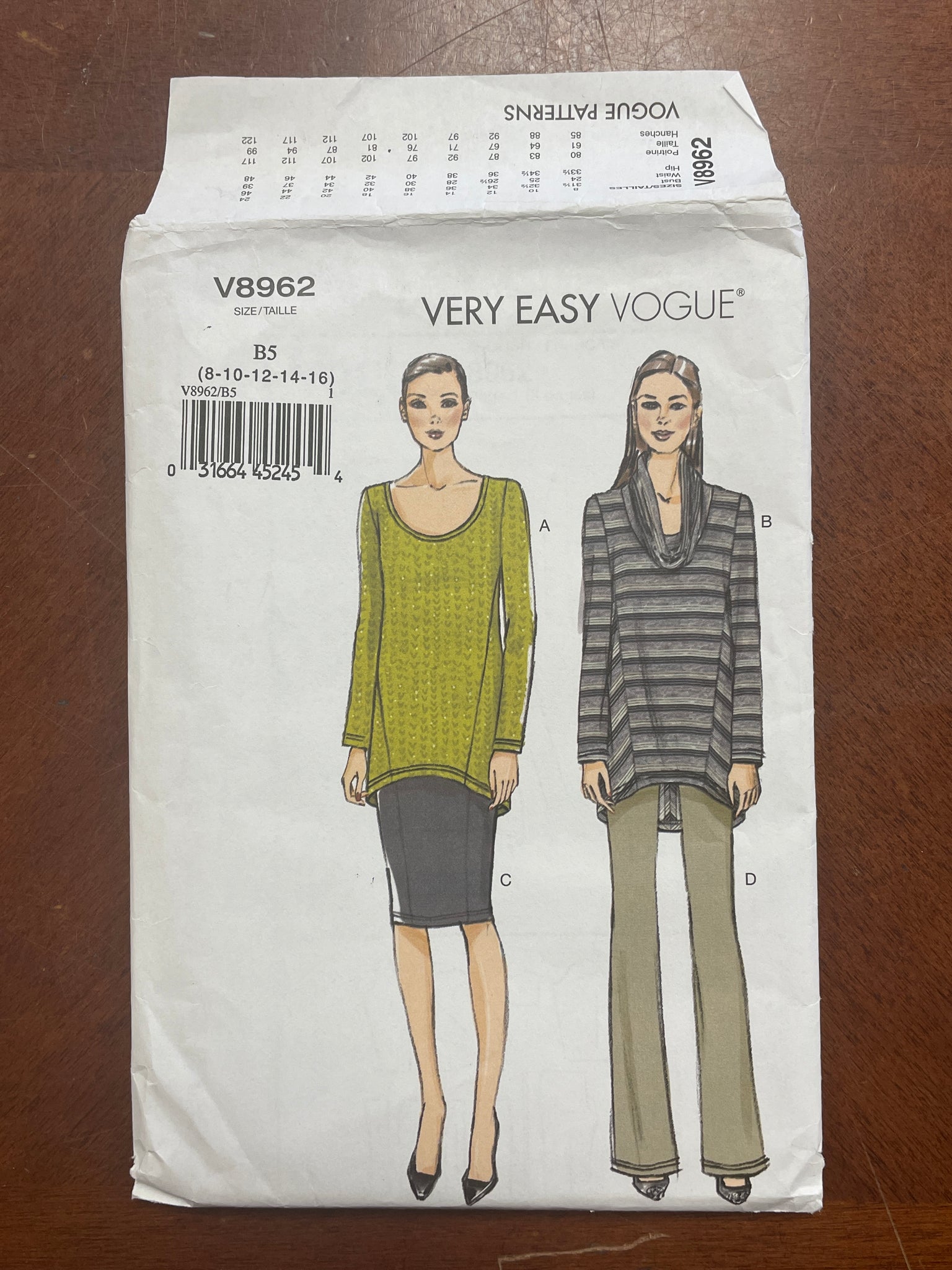 2013 Vogue 8962 Sewing Pattern - Tunic, Skirt and Pants