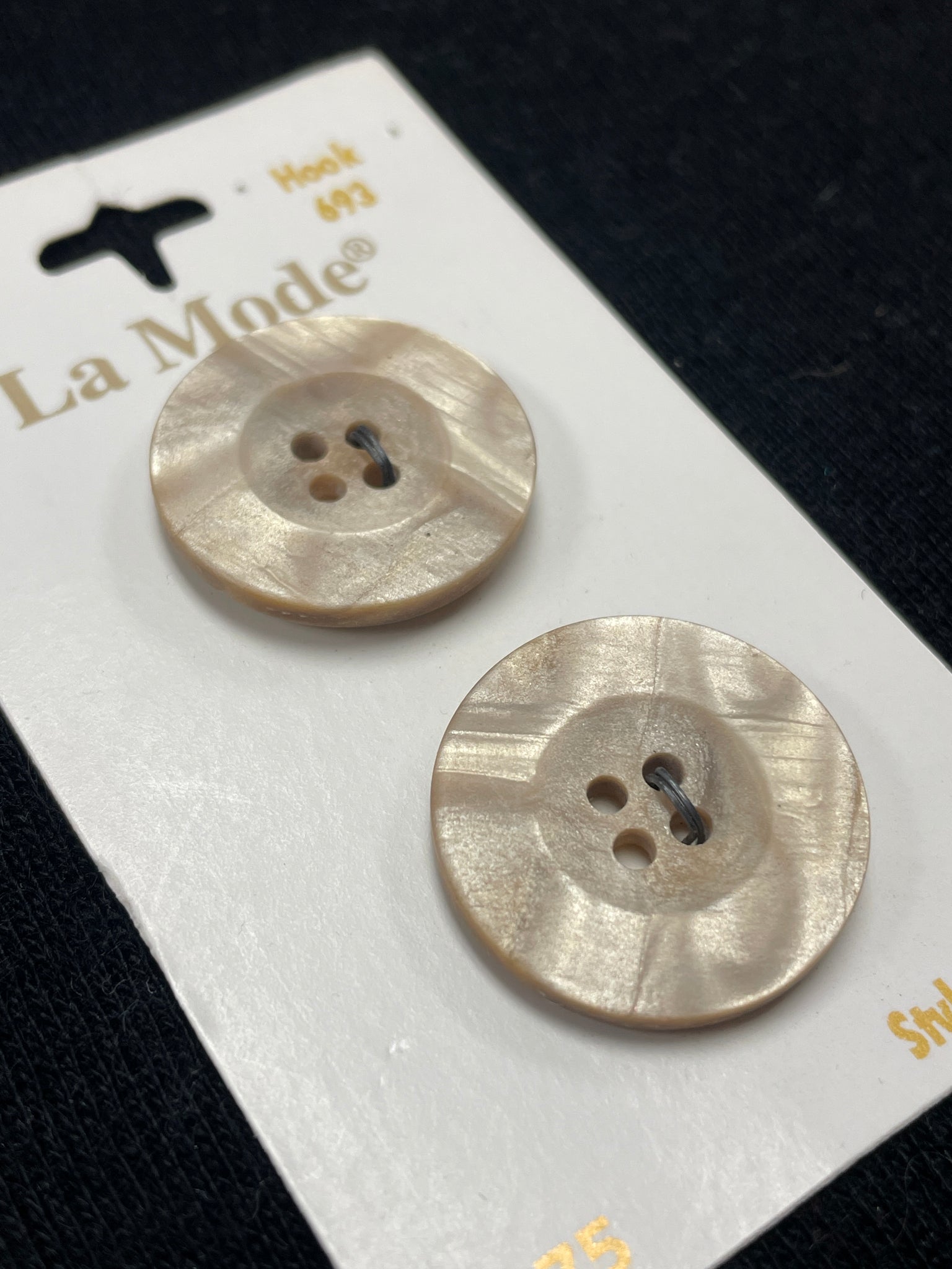 Buttons Plastic Set of 2 - Pearlescent Beige