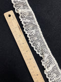 4+ YD Polyester Ruffled Lace Trim Vintage - White or Off White