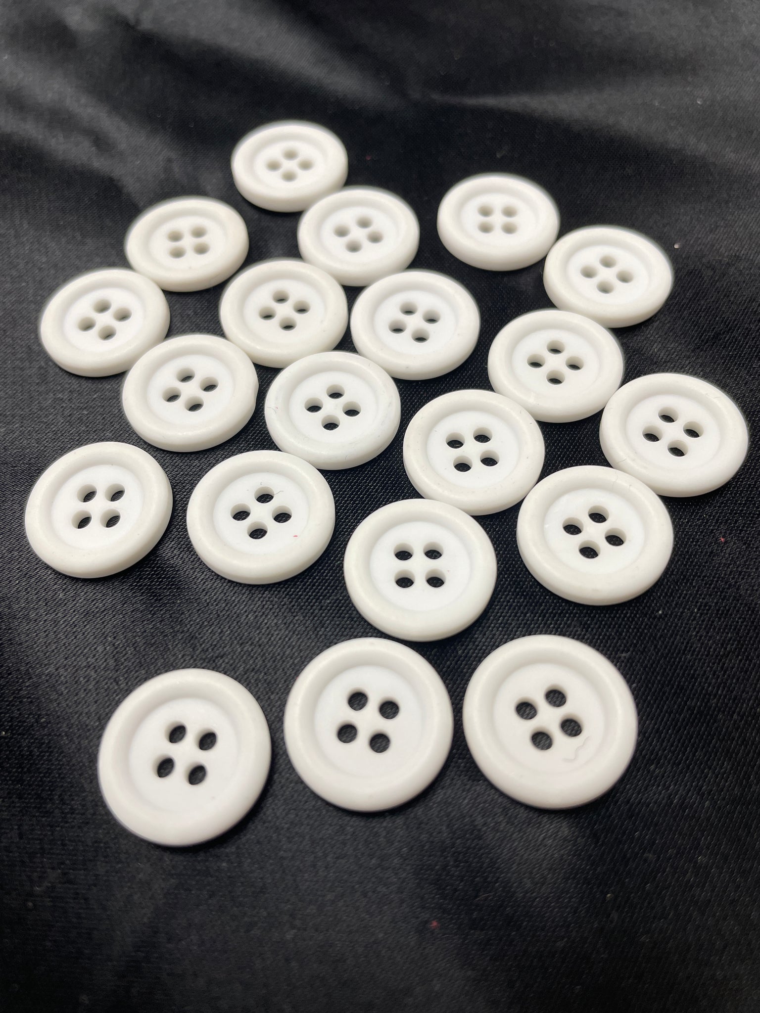 Buttons Plastic Set of 20 - Matte White