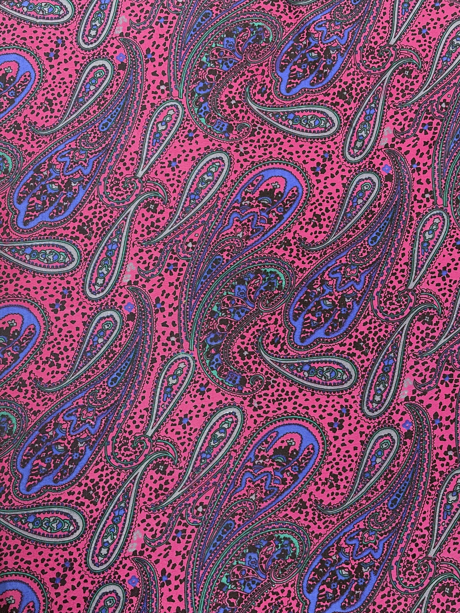 Polyester Vintage - Hot Pink with Black, Purple and Green Paisleys