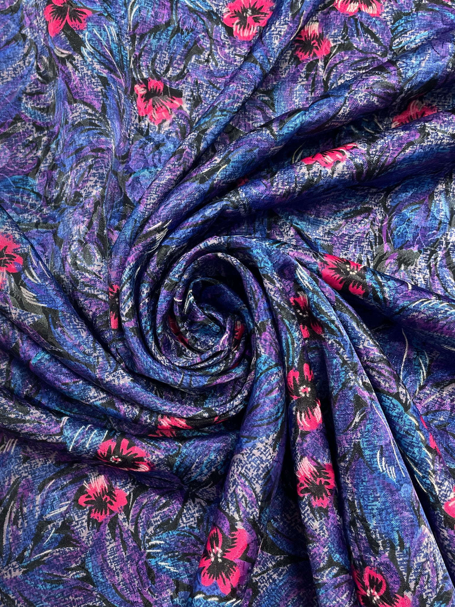Polyester Printed Jacquard Vintage - Purple, Blue and Hot Pink