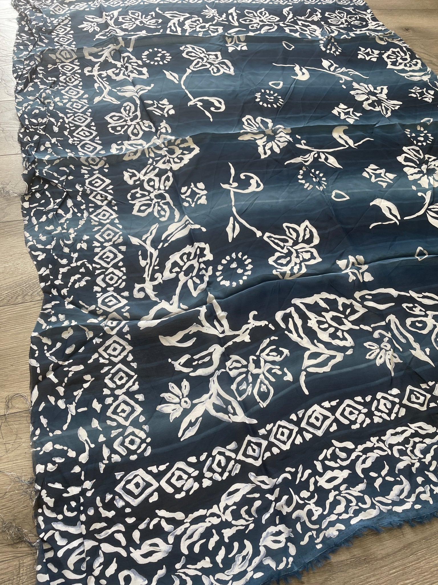 1 YD Polyester Chiffon - Blue and White