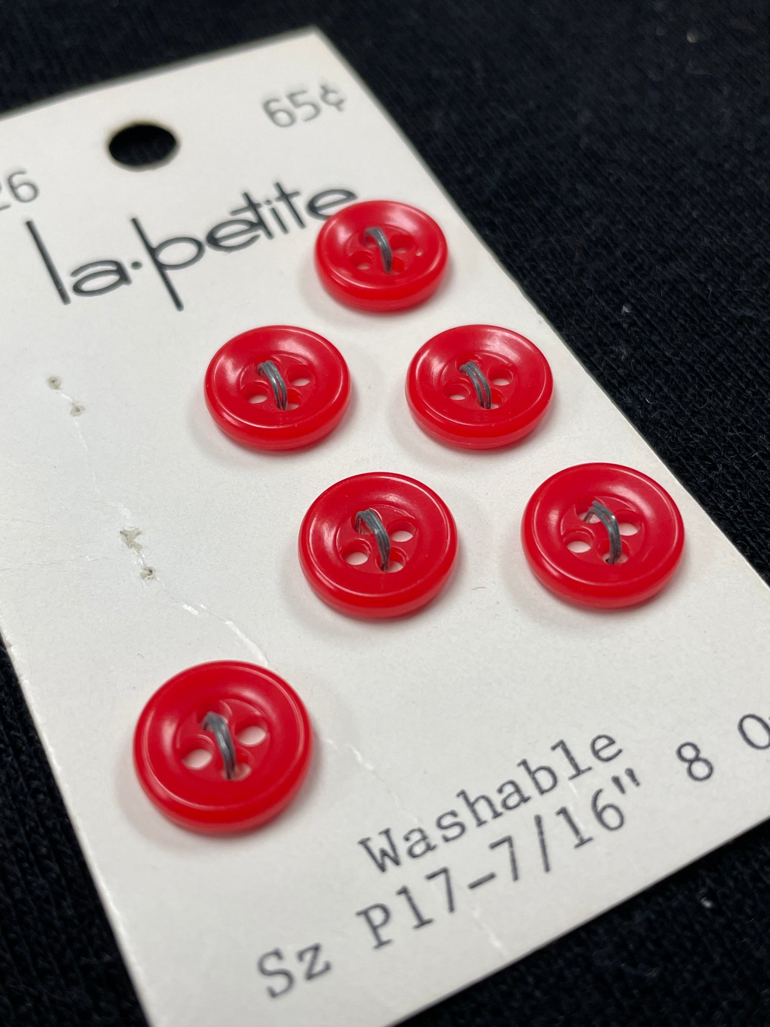 Buttons Set of 6 Vintage - Red