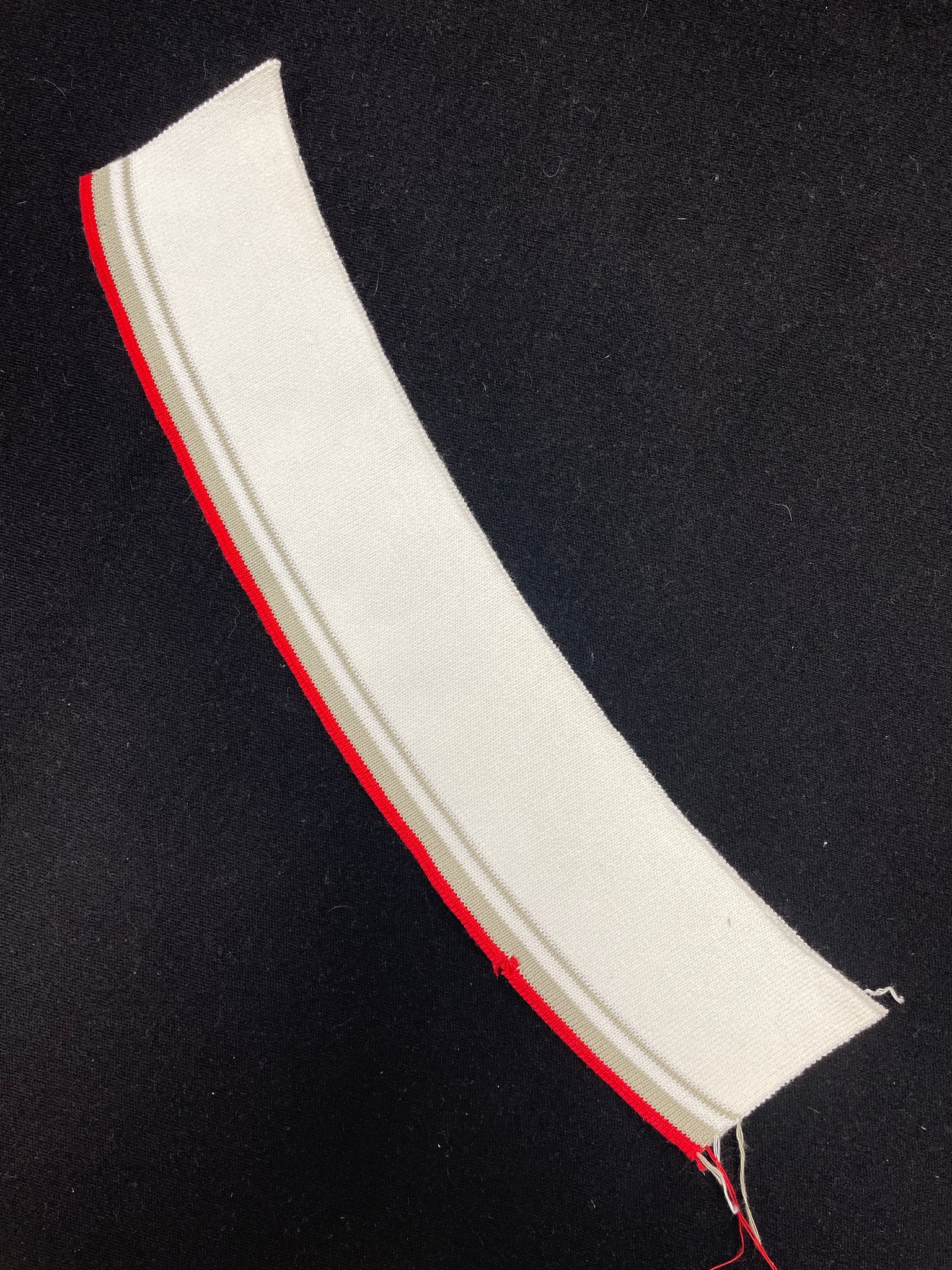 Poly/Cotton Ribbed Collar Vintage - White with Stripes in Red and Beige