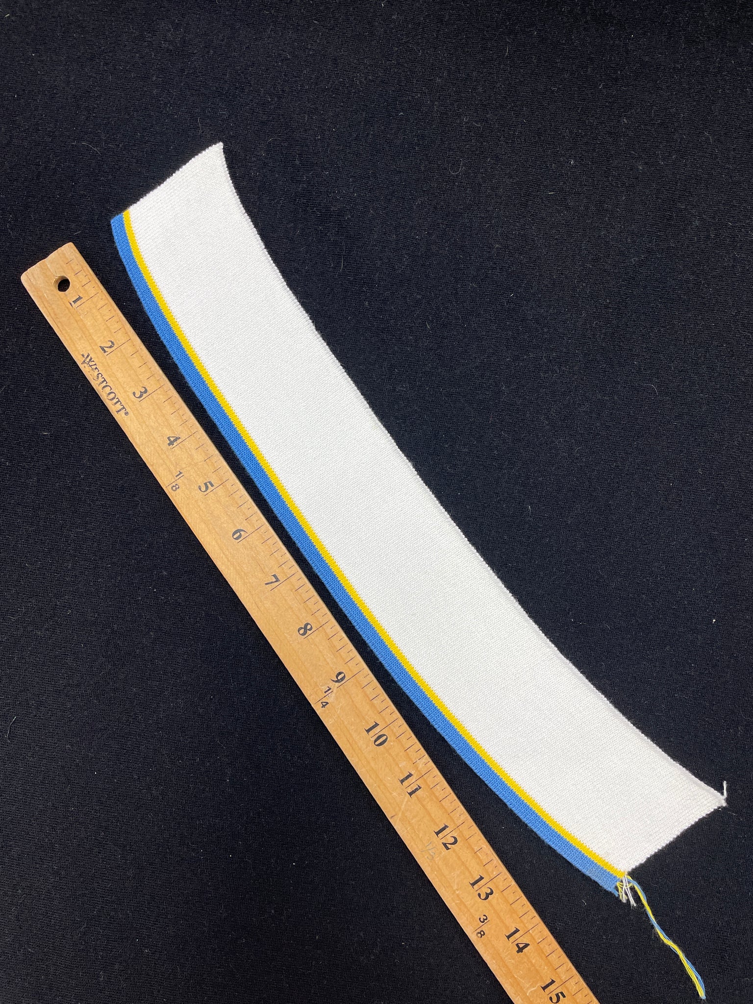 Poly/Cotton Ribbed Collar Vintage - Off White with Stripes in Yellow and Blue