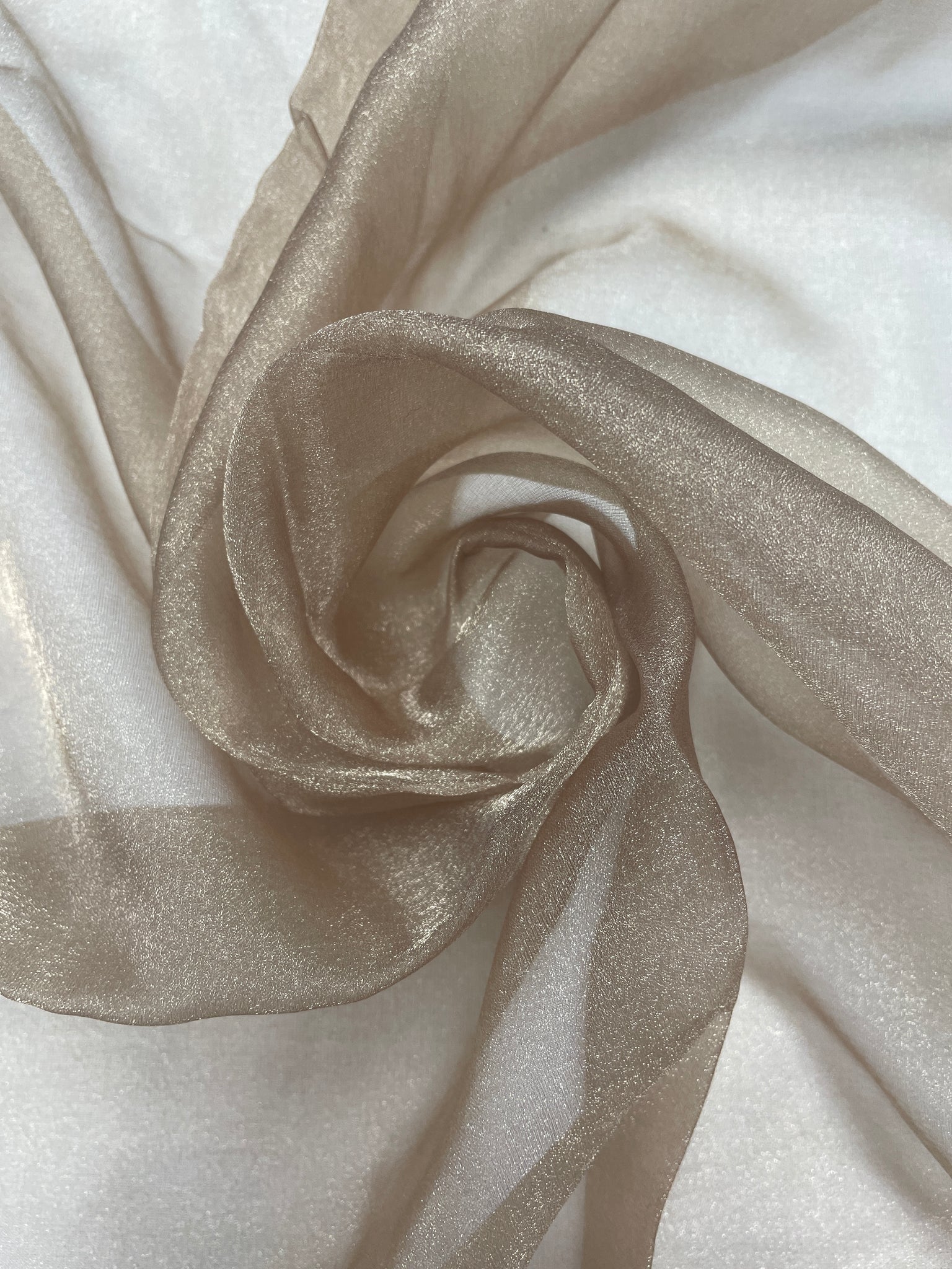 1 Polyester Organza - Gold