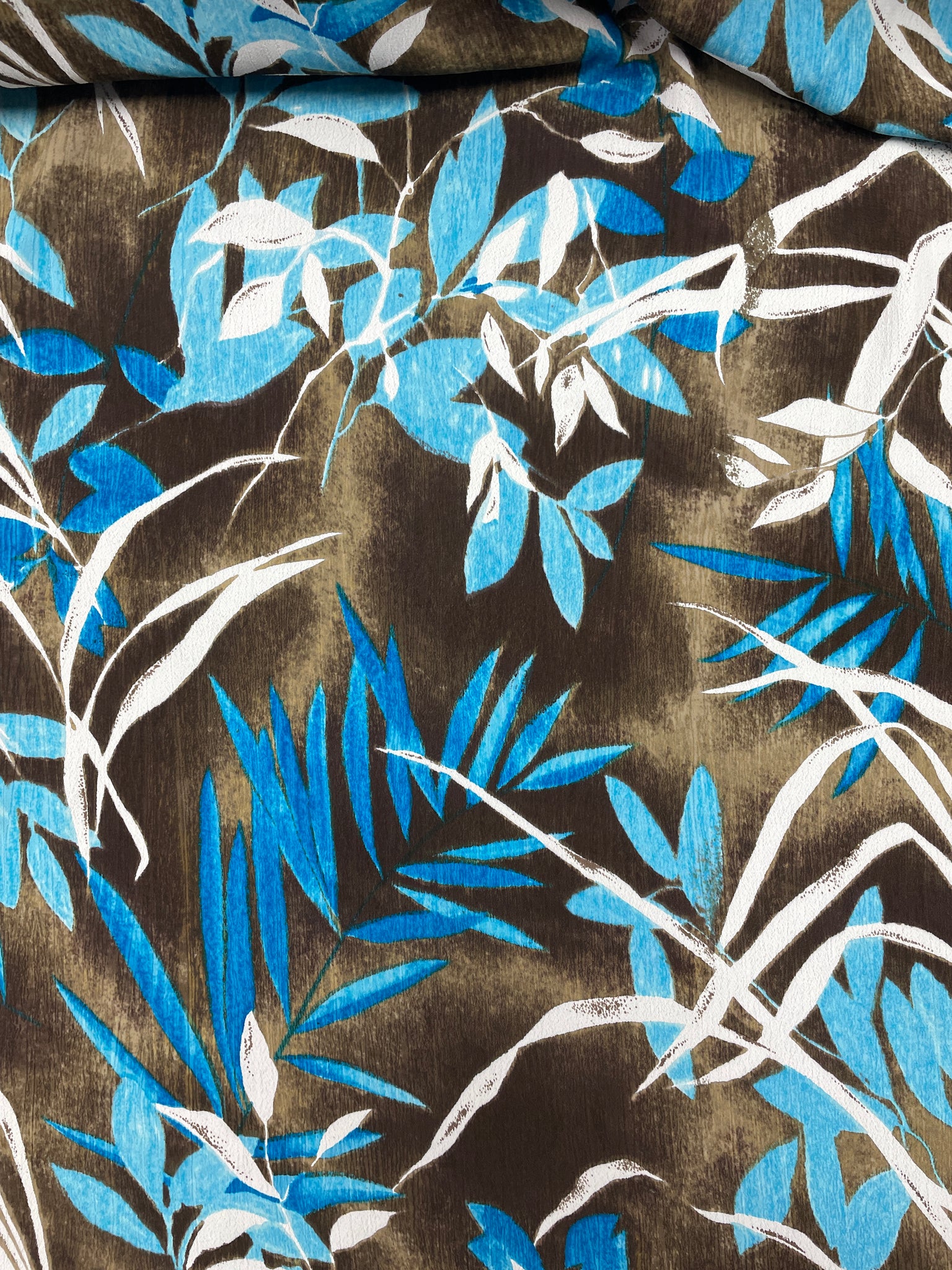 Rayon Crinkle Vintage - Turquoise & White Leaves on Mottled Brown