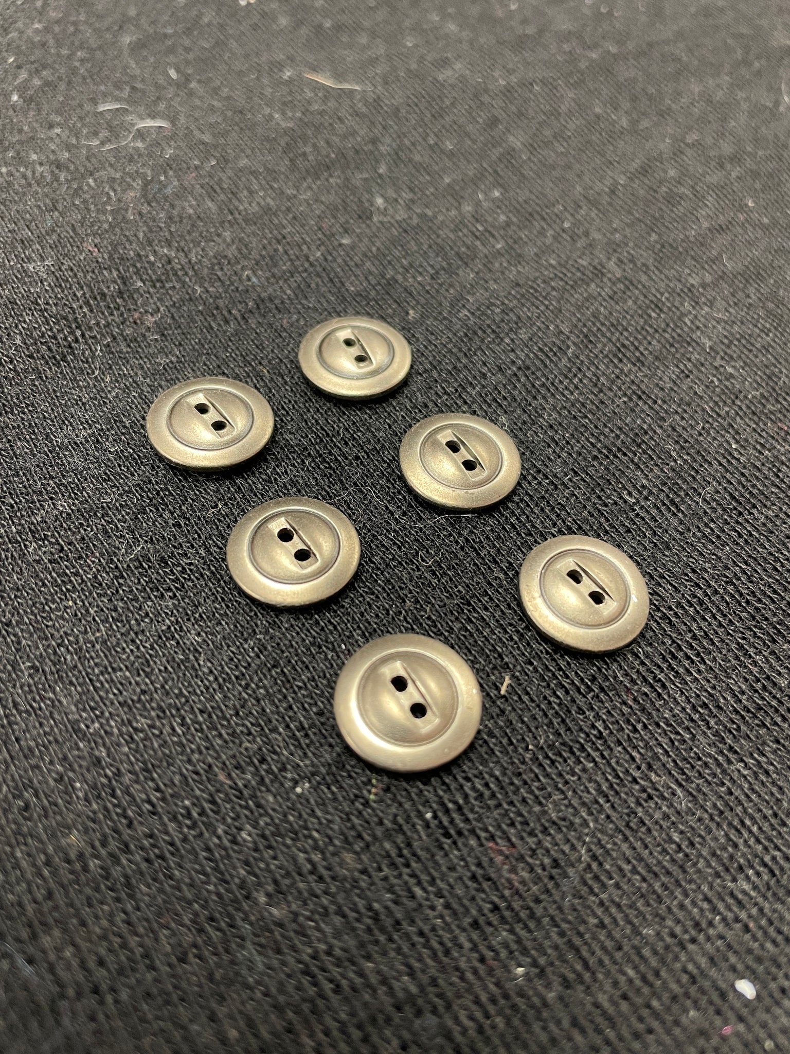Button Plastic Set of 6 of 8 - Pewter Toned
