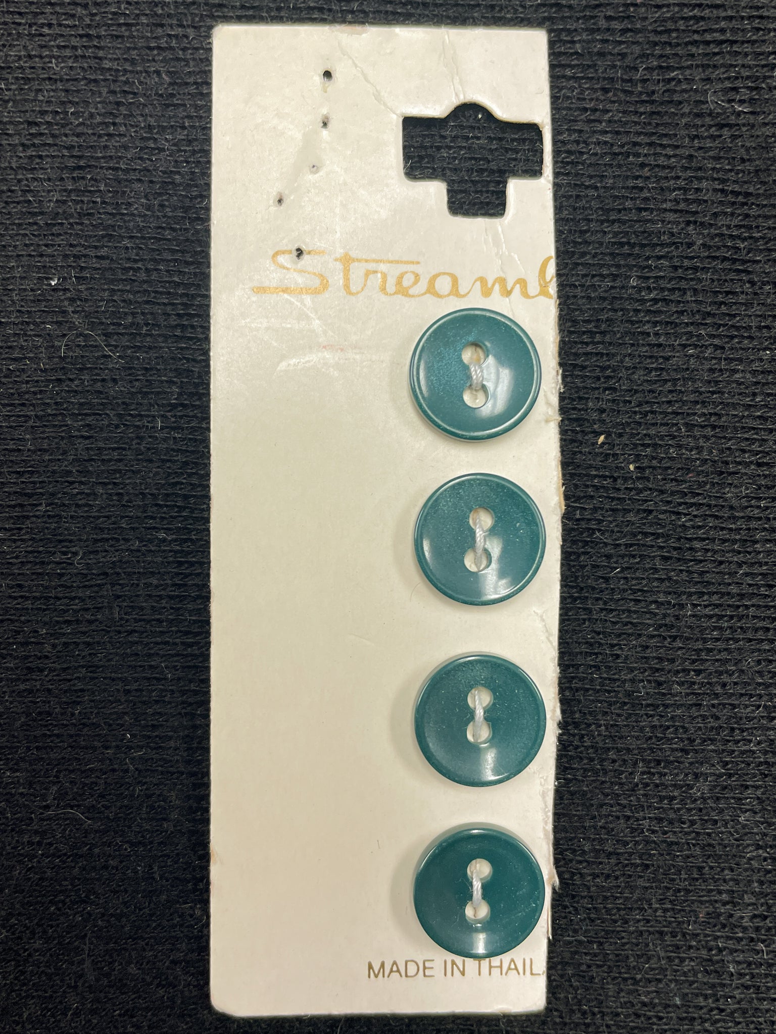 Button Plastic Set of 4 - Green