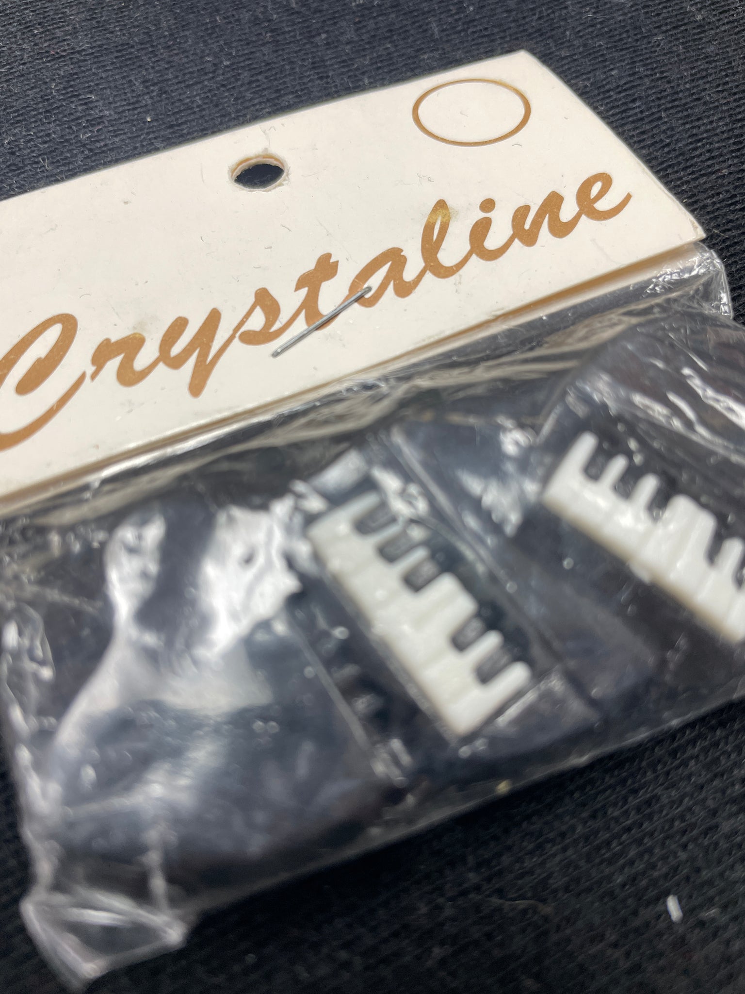 Button Plastic Set of 3 - Pianos