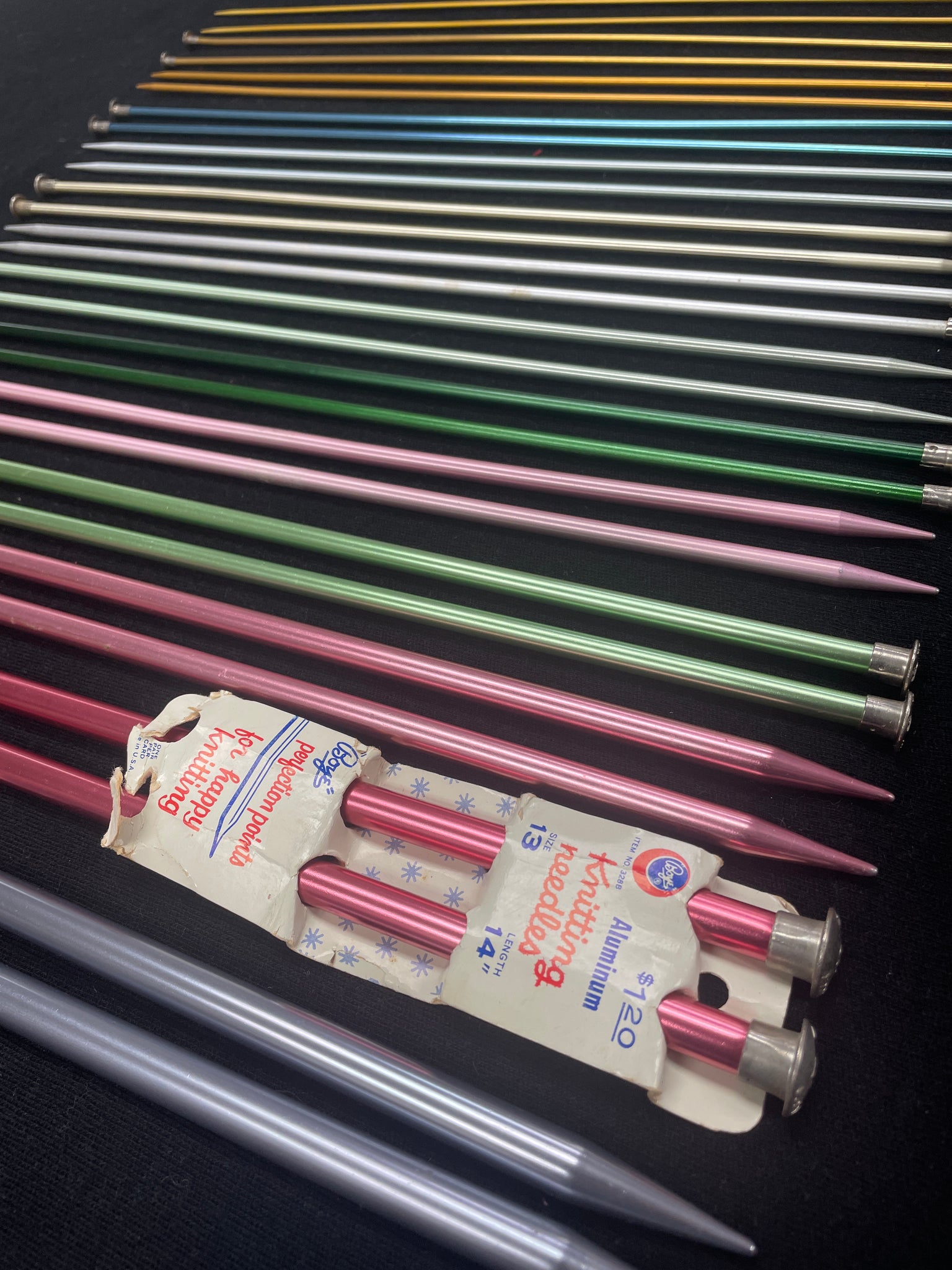 Knitting Needles Set of 14 Pair Aluminum - Sizes 1-15