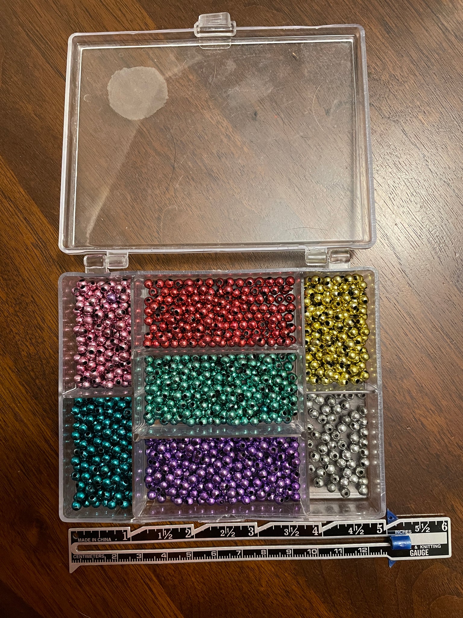 Bead Bundle in Plastic Case with 7 Sections - Metallic Colors