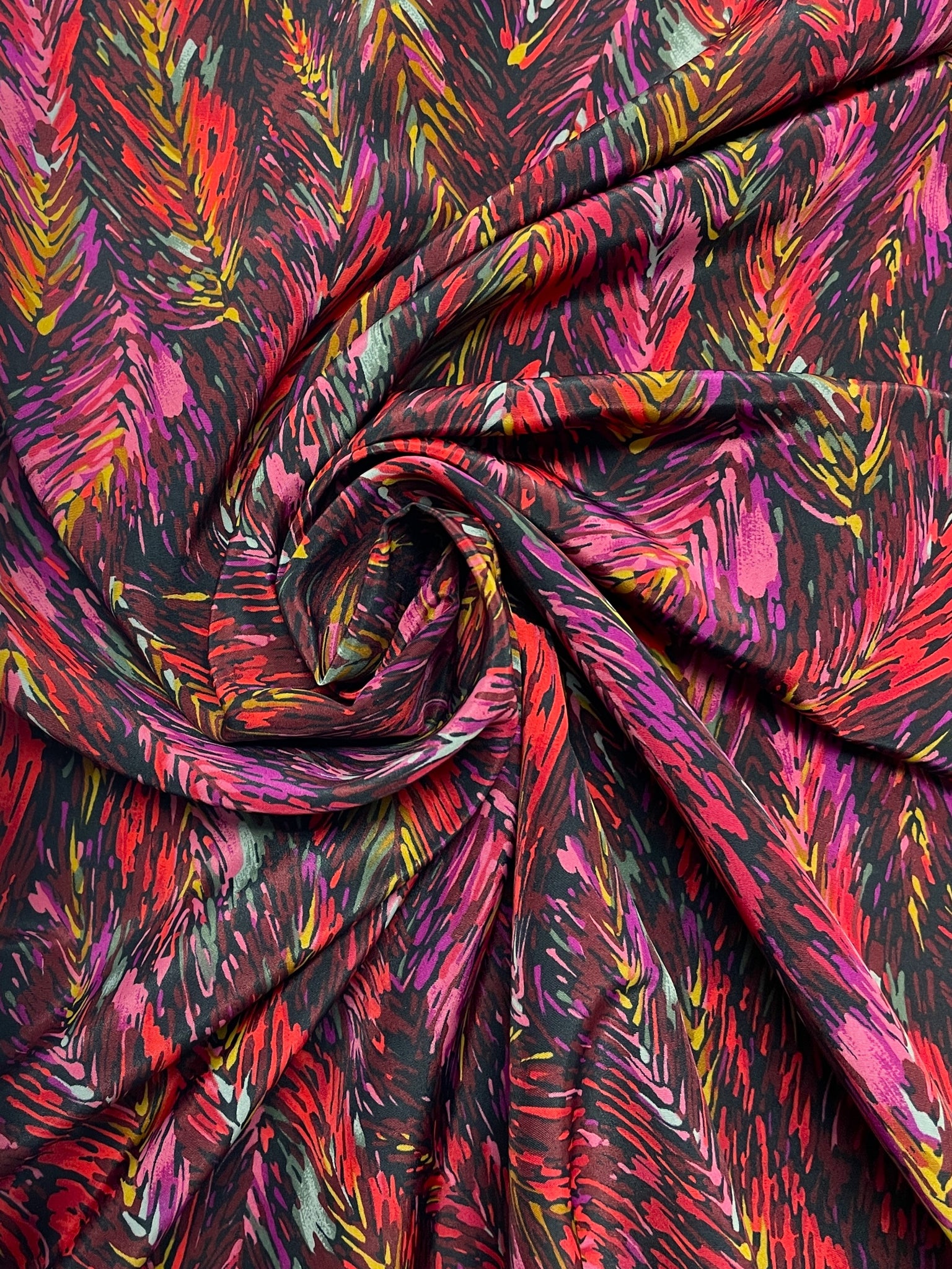 Polyester Lightweight Vintage - Pinks, Reds, and Golden Yellow Abstract Feathers