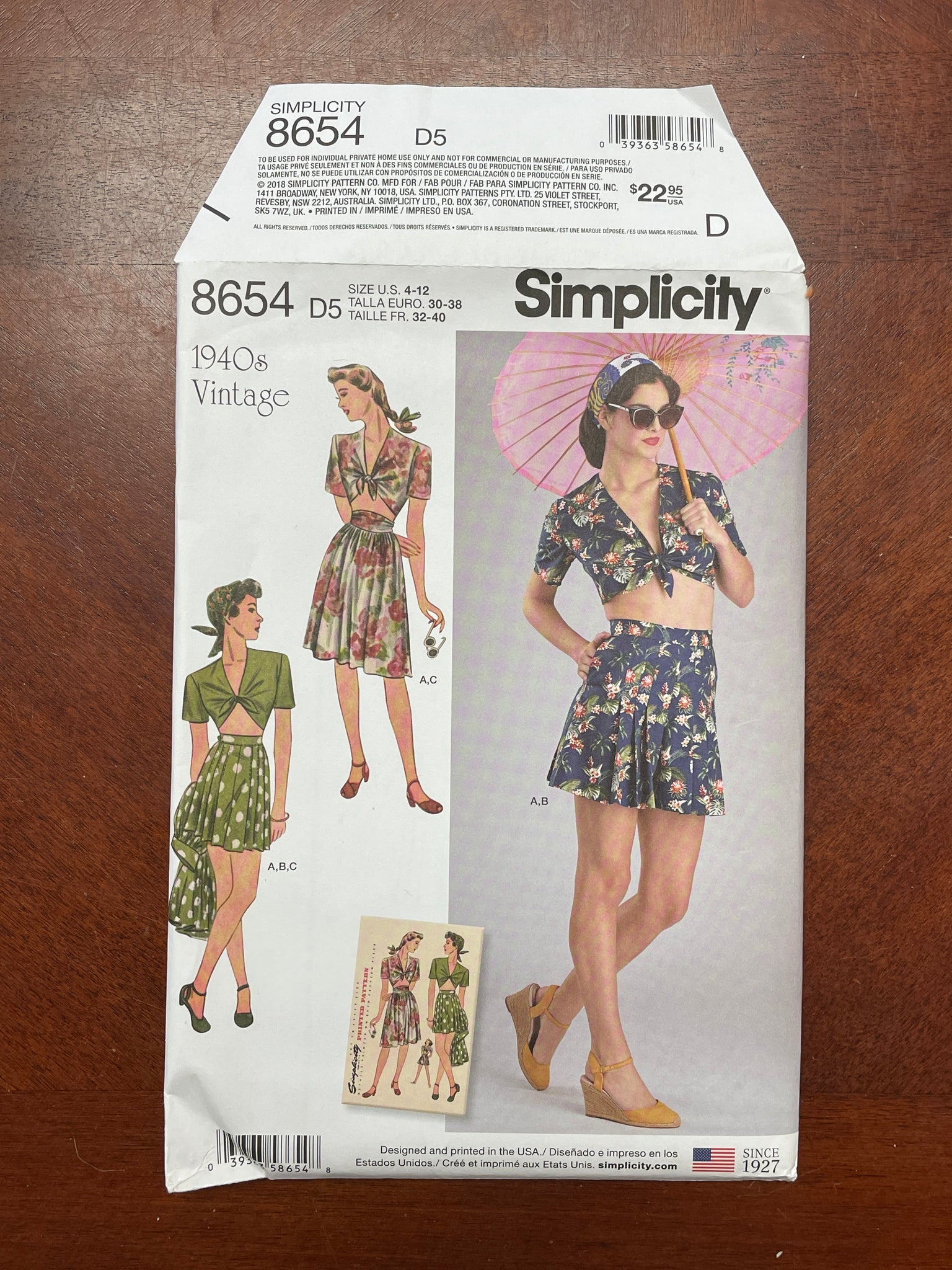 1940's Reproduction Simplicity 8654 Pattern - Skirt, Shorts and Tie-Front Top FACTORY FOLDED