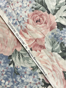 Cotton Vintage - Off White with Pink Cabbage Roses and Blue Lilacs