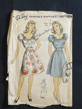 1943 Du Barry 5854 Sewing Pattern - Adults' Blouse and Skirt FACTORY FOLDED