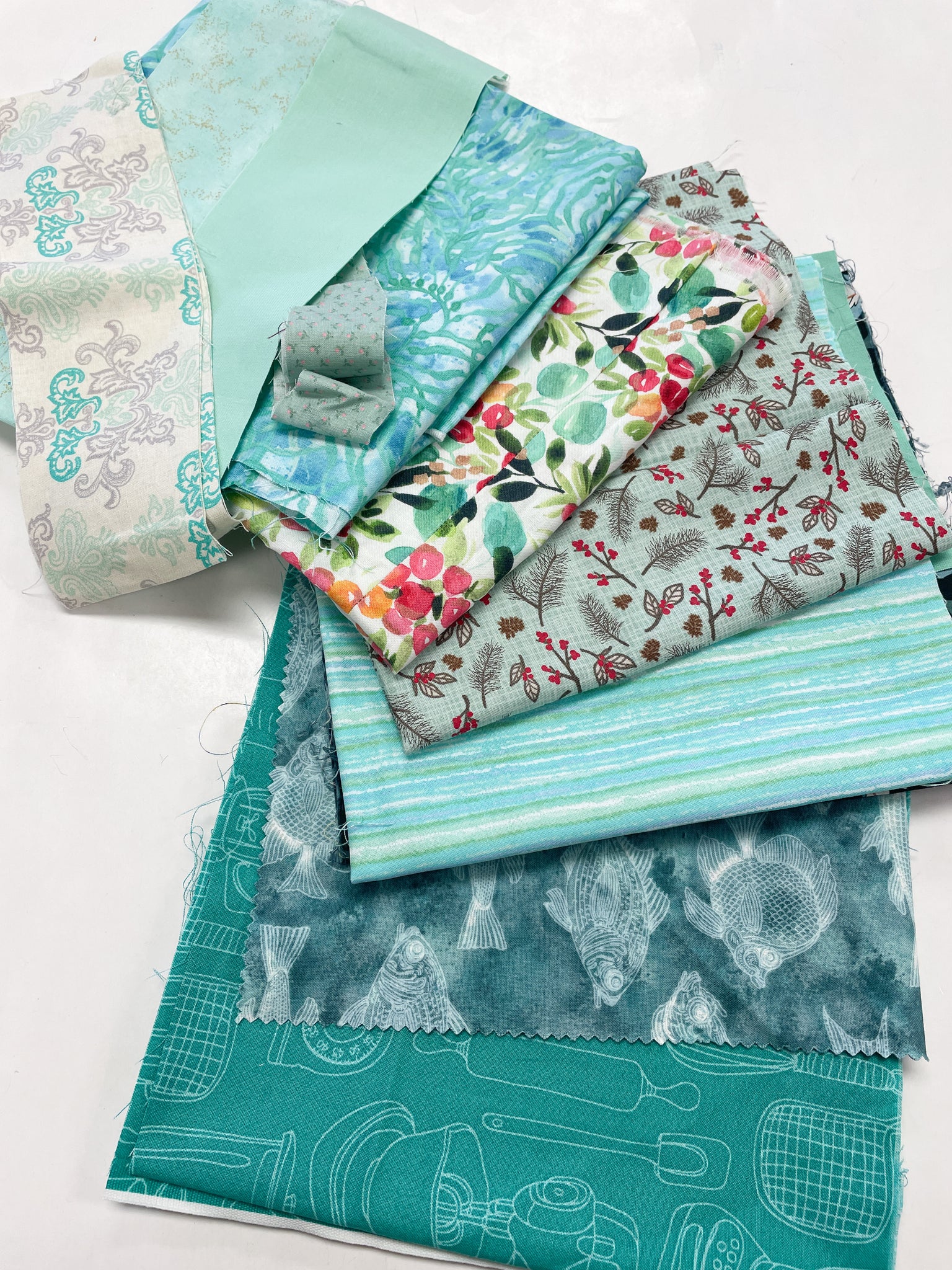 Quilting Cotton Mystery Scrap Remnant Bundle - Aquas 1 POUND – Lucky DeLuxe  Fabrics