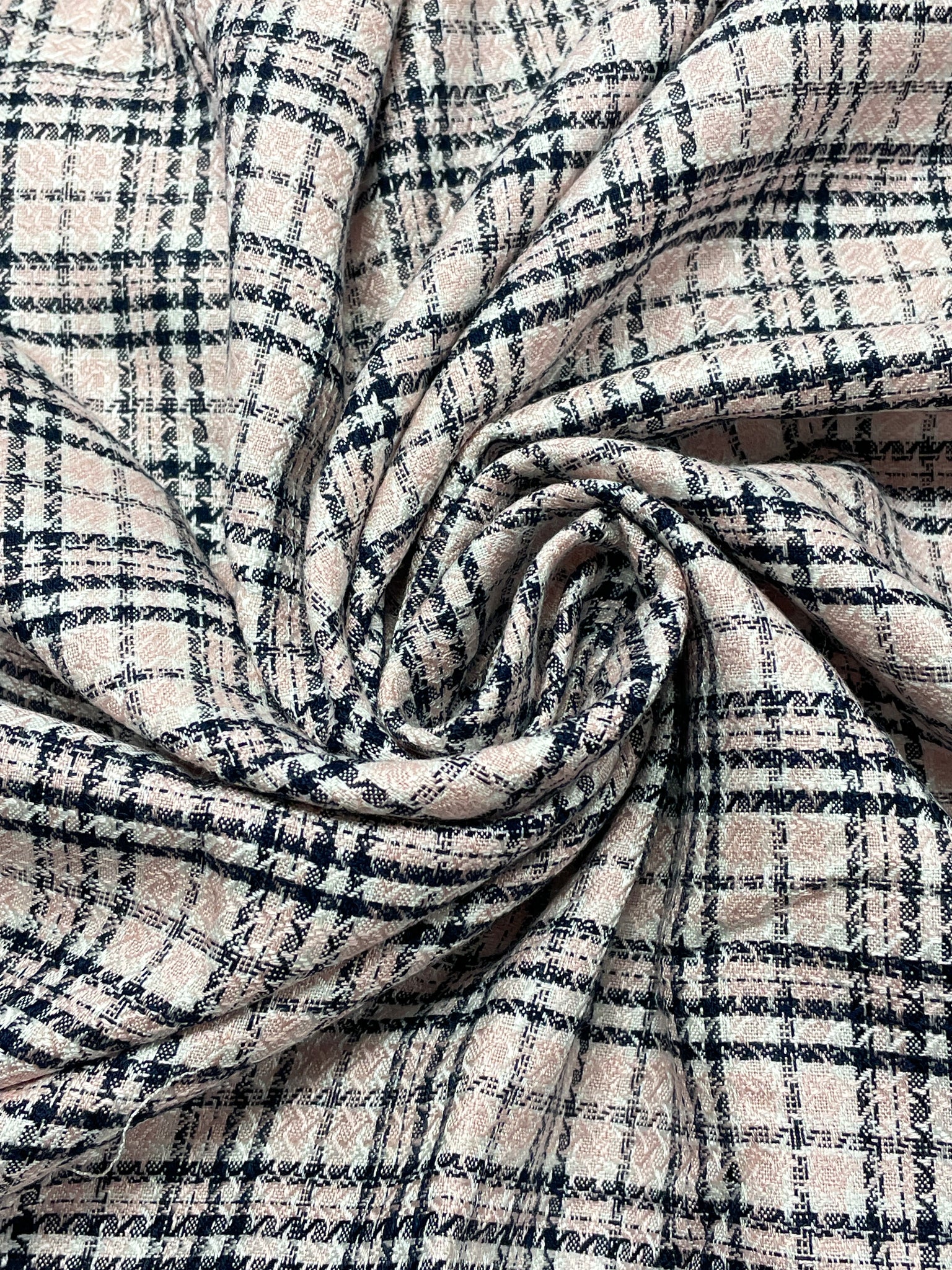 1 1/4 YD Rayon Loose Weave Yarn-Dyed Plaid - Pale Pink, Black and White