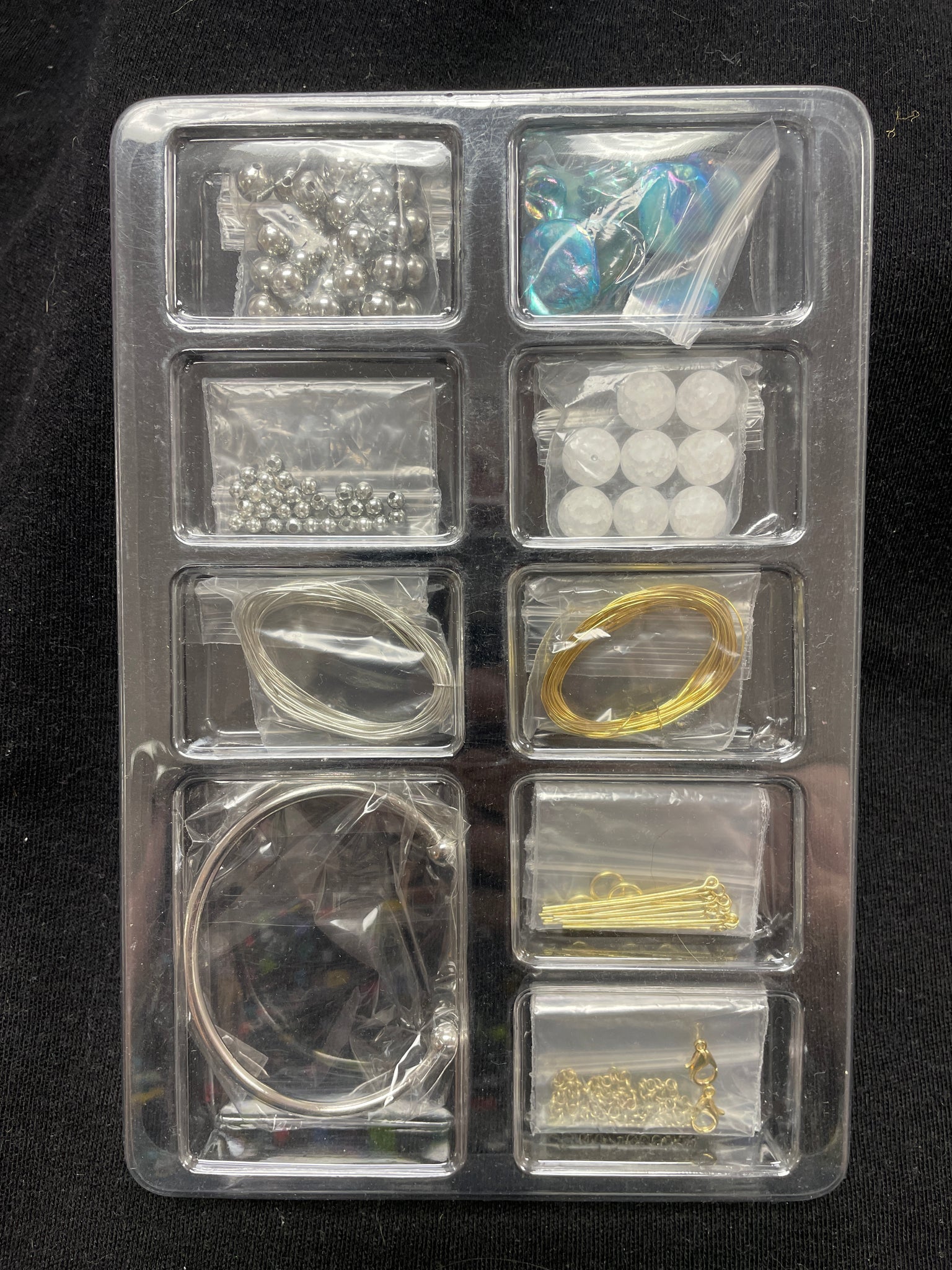 Annie's Simply Beads Kit of The Month Club BD 037 - "Wire-Wrapped Bracelets"