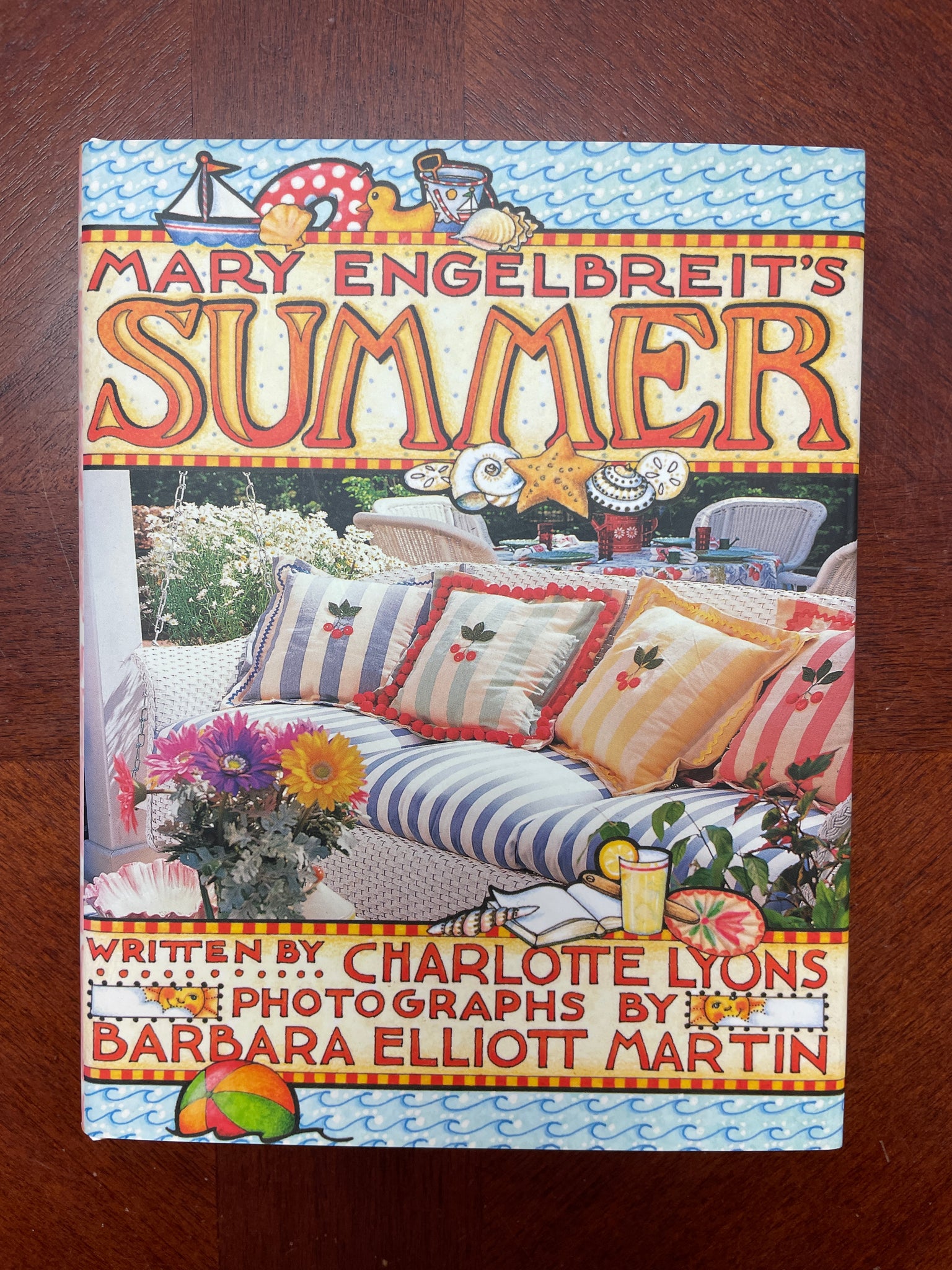 1997 Arts & Crafts Book - "Mary Engelbreit's Summer"