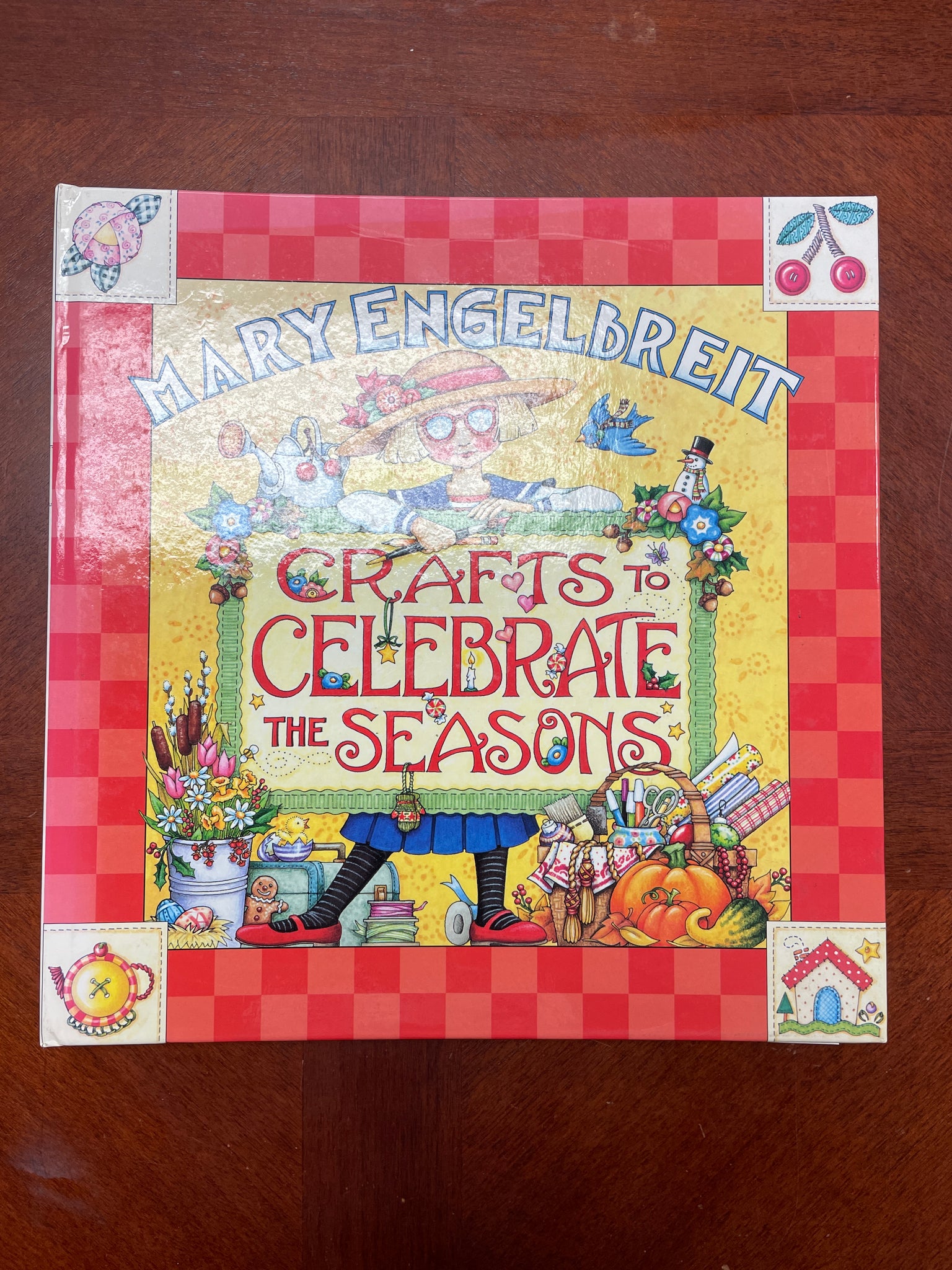 1999 Arts & Crafts Book - "Crafts to Celebrate the Seasons"