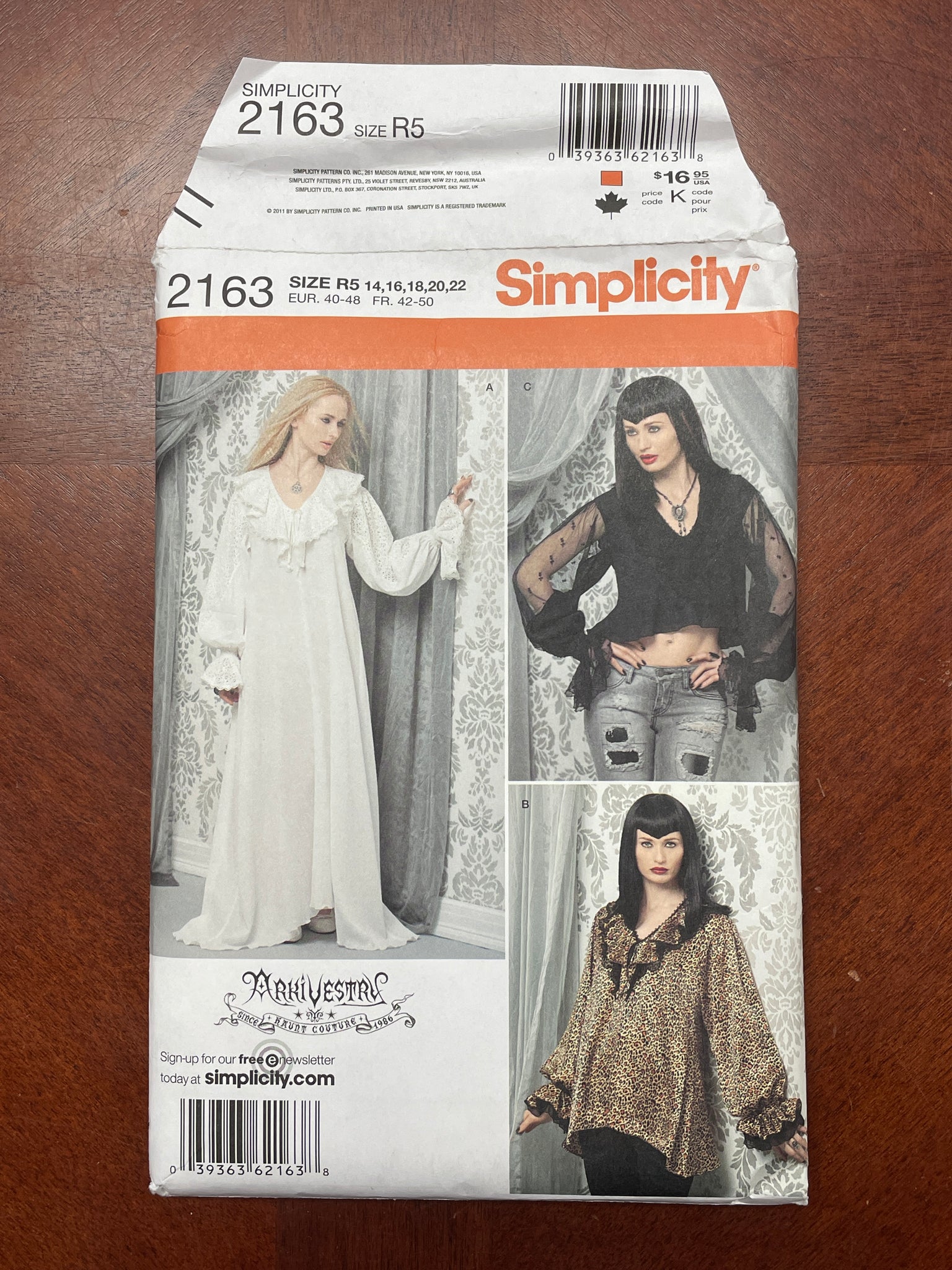 2011 Simplicity 2163 Pattern - Dresses and Tops FACTORY FOLDED