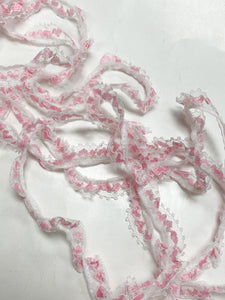 Polyester Ruffled Lace Trim Vintage - White with Pink Hearts