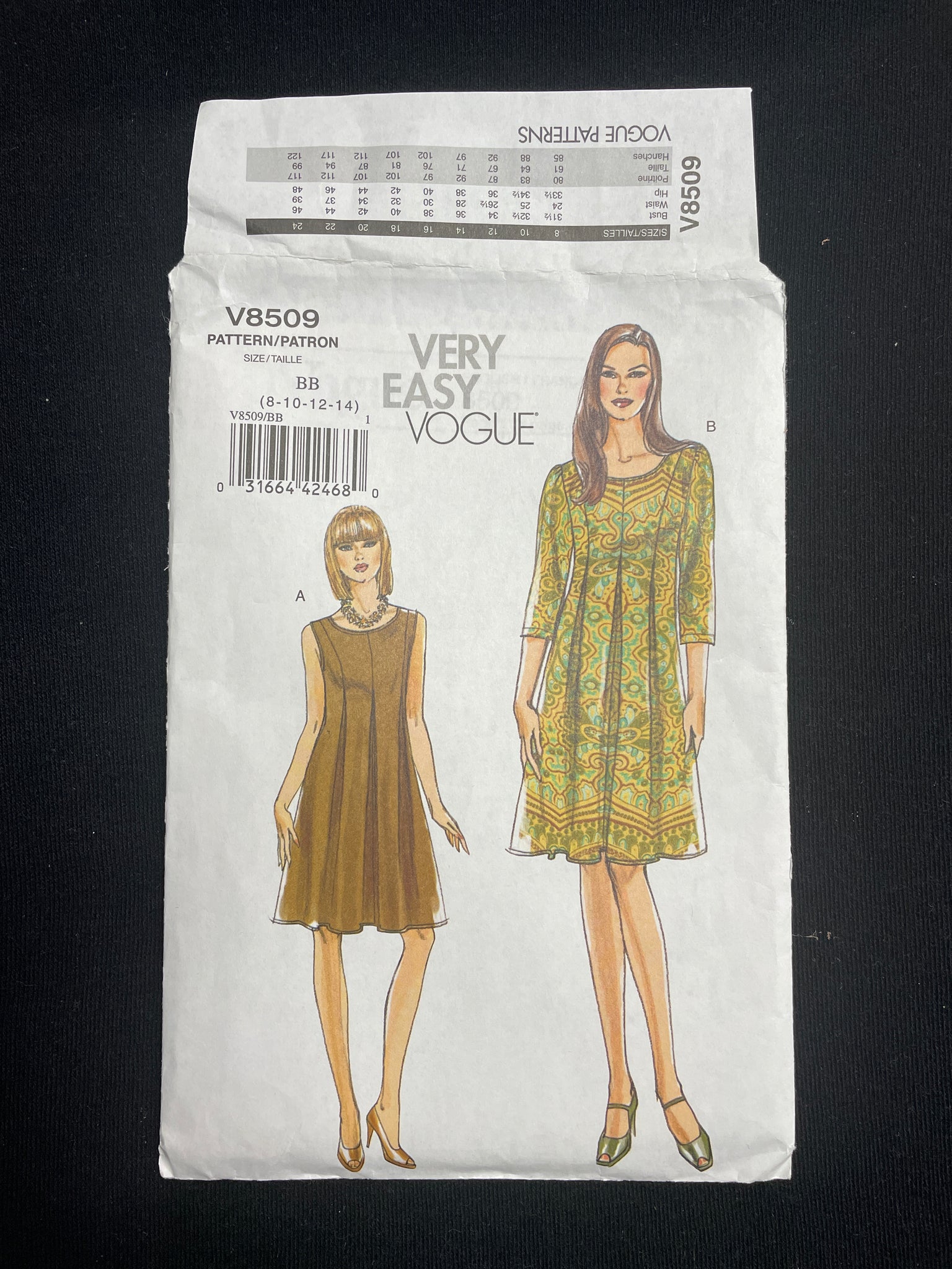 2008 Vogue 8509 Sewing Pattern - Dress FACTORY FOLDED