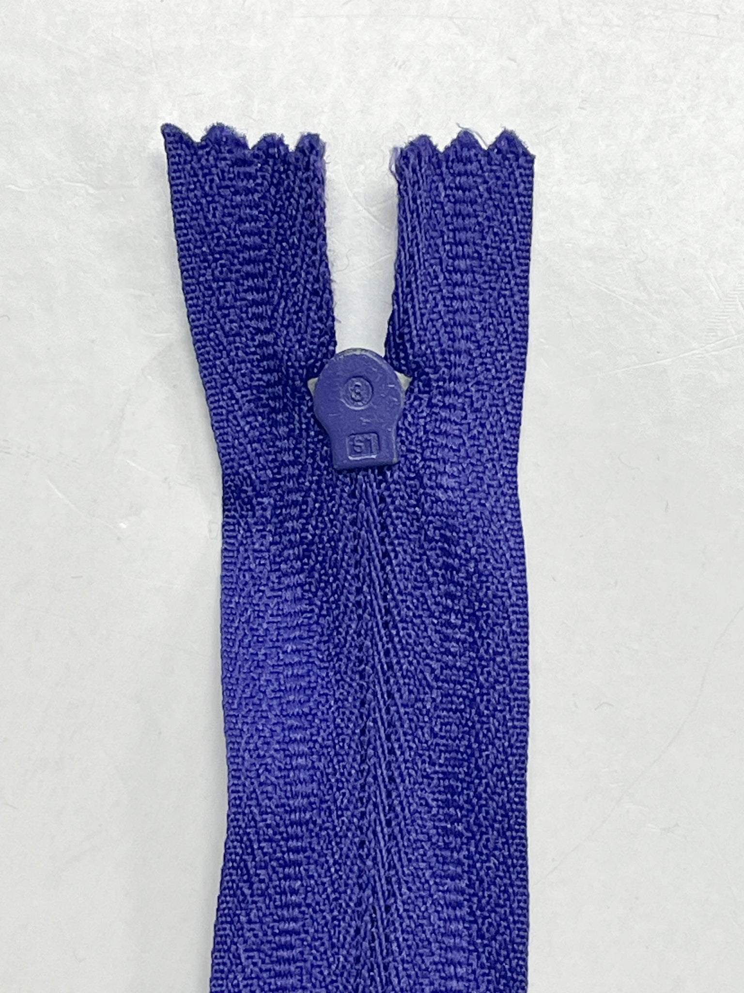Zipper - Royal Purple