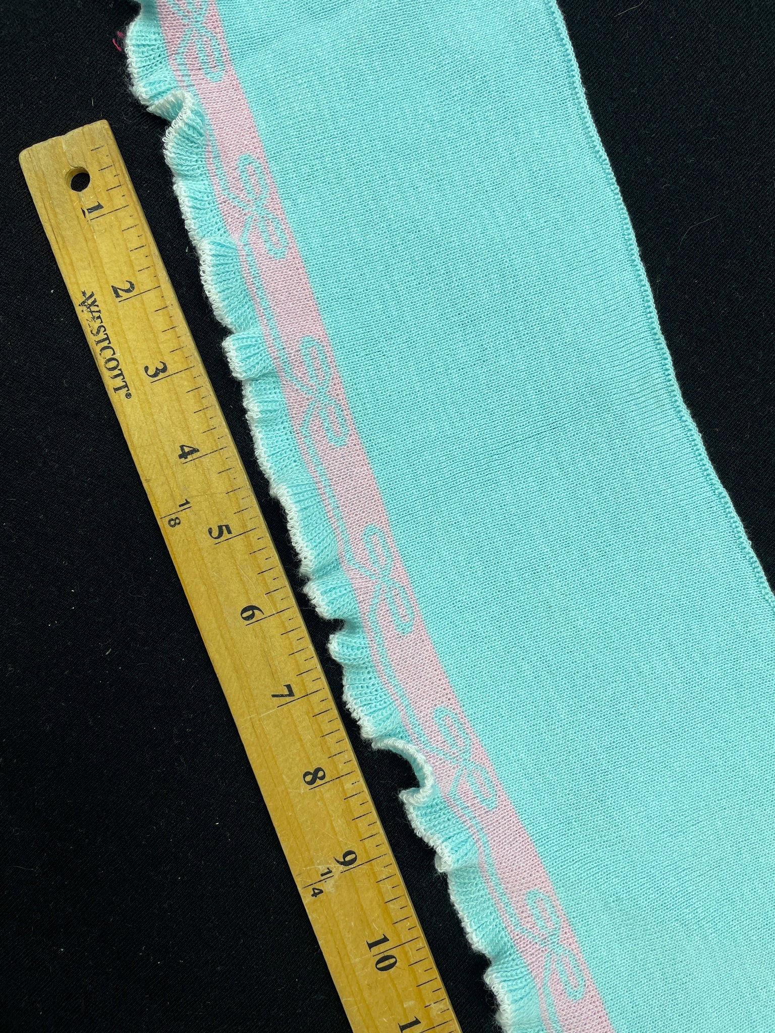 1 1/2 YD Poly/Cotton Ribbed Ruffle Vintage - Aqua with Pink