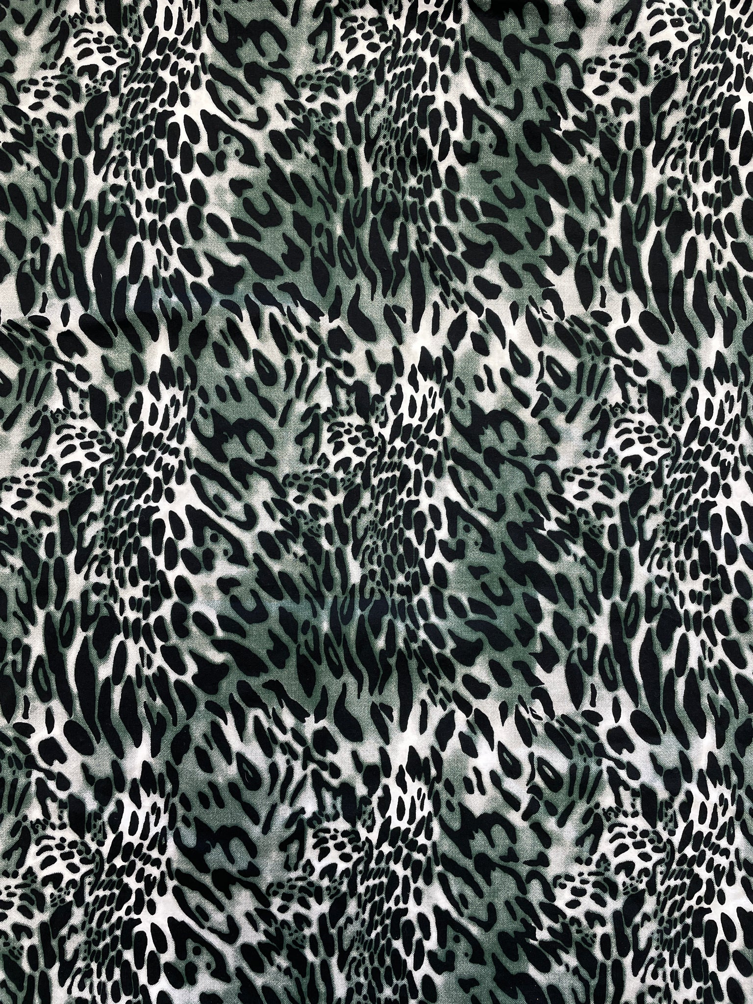 Quilting Cotton - Black and Gray Leopard Print