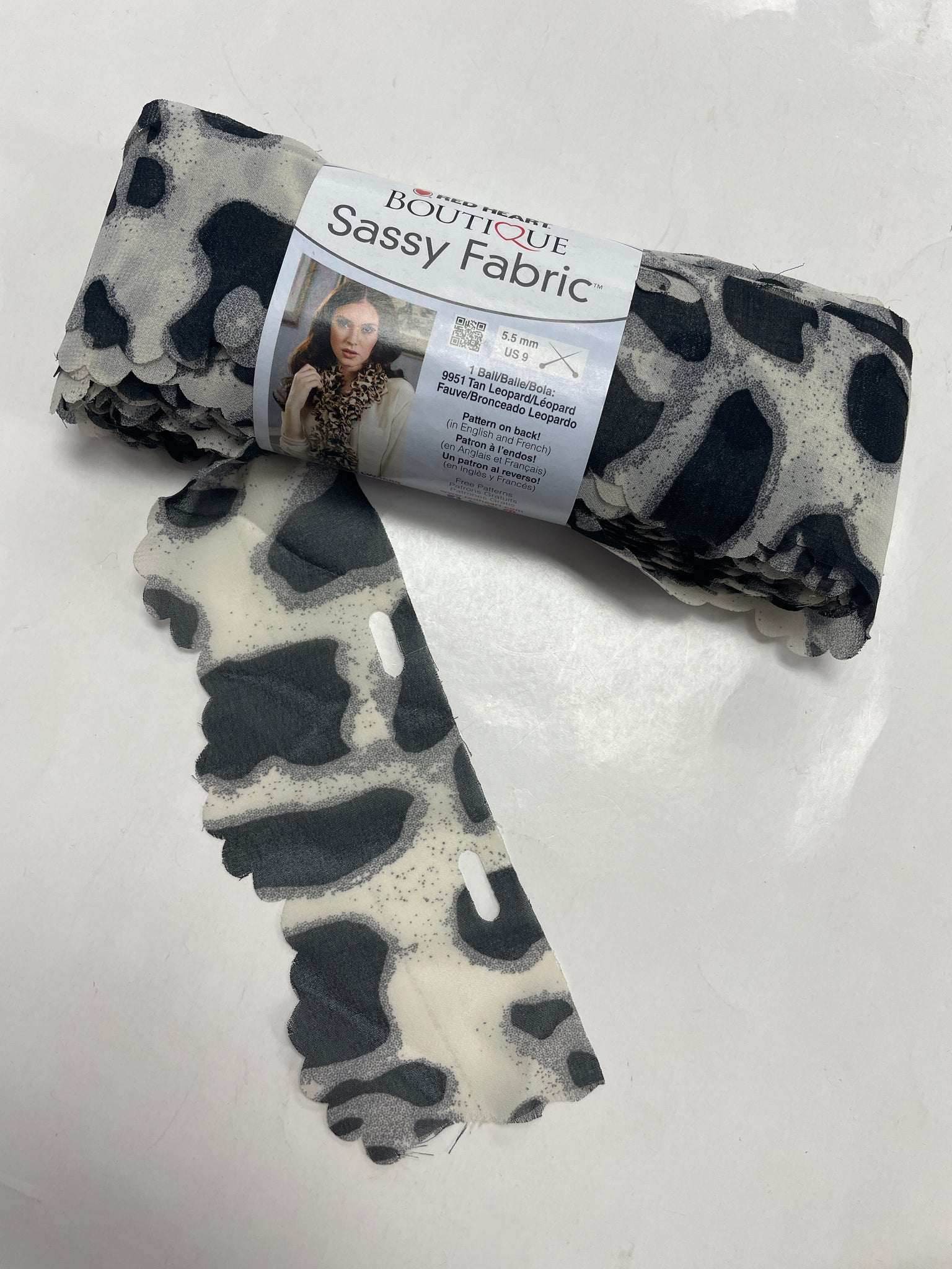 Polyester Ribbon Yarn - Gray Leopard
