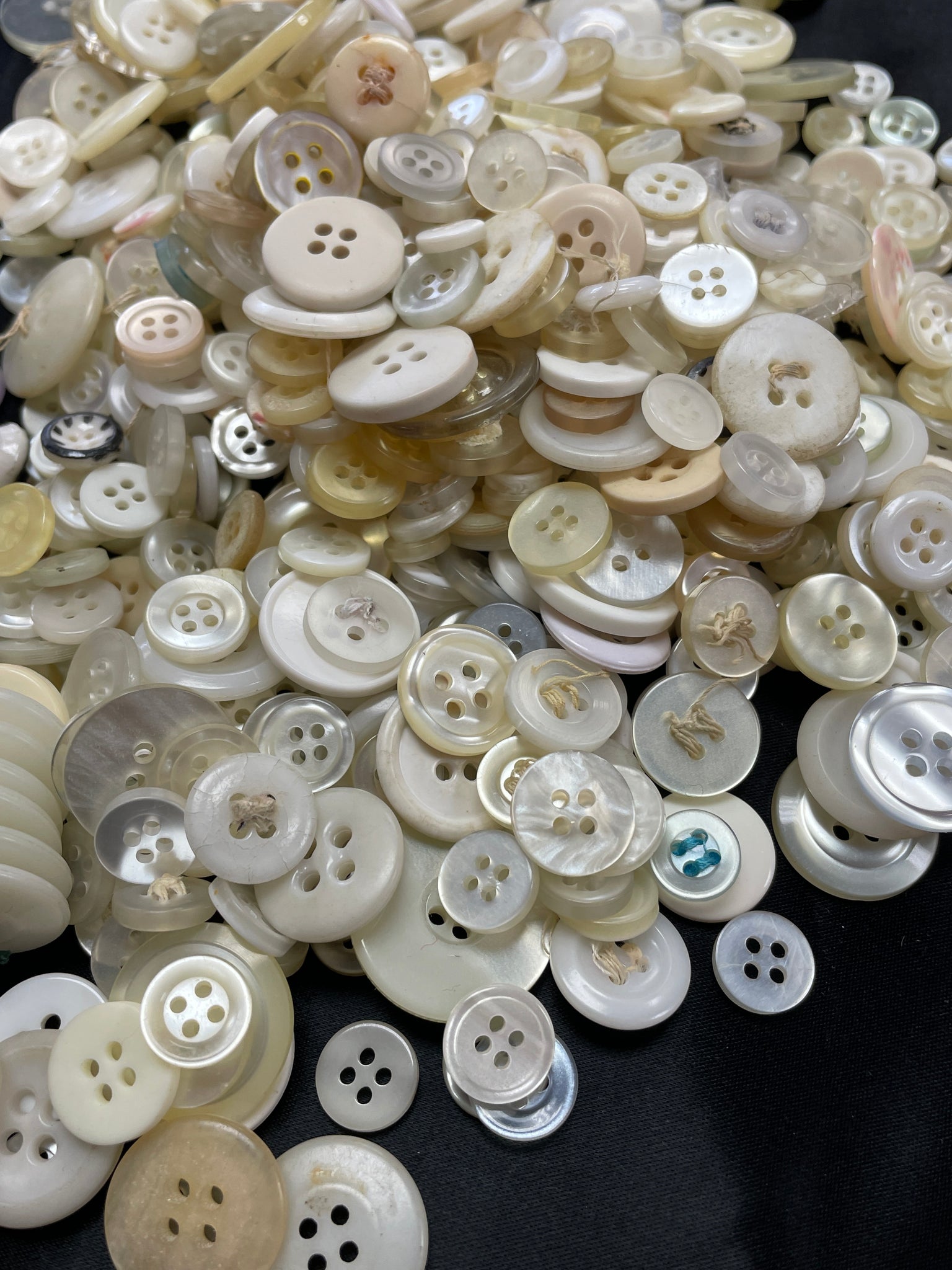 Button Bundle - White and Off White 1/2 POUND